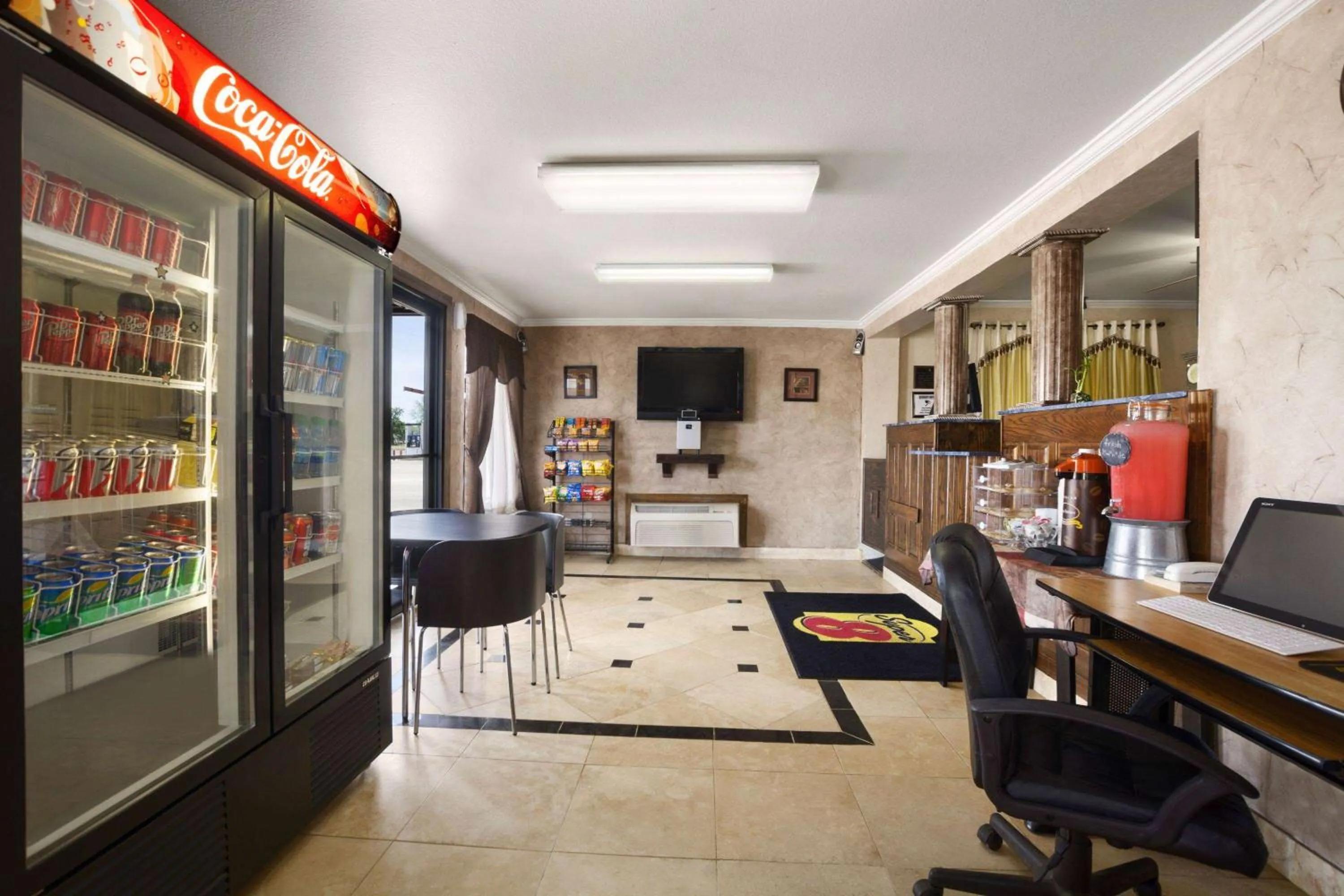 Lobby or reception in Super 8 by Wyndham Childress