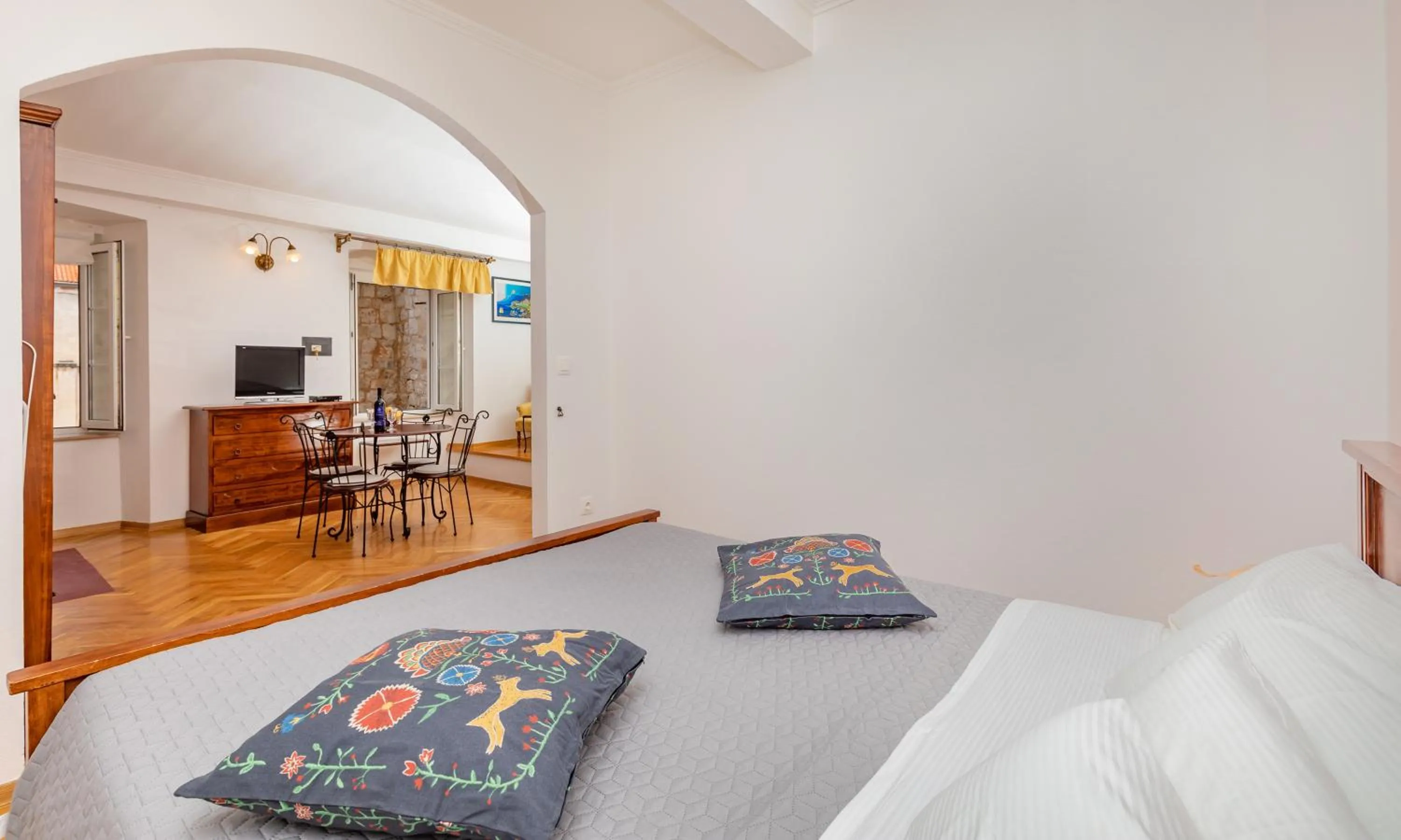 Bed in Apartments Cathedral