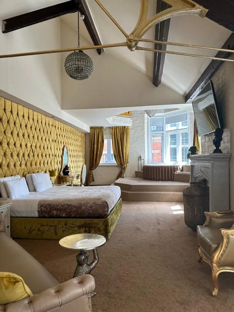 Bed in The Dixie Dean Hotel