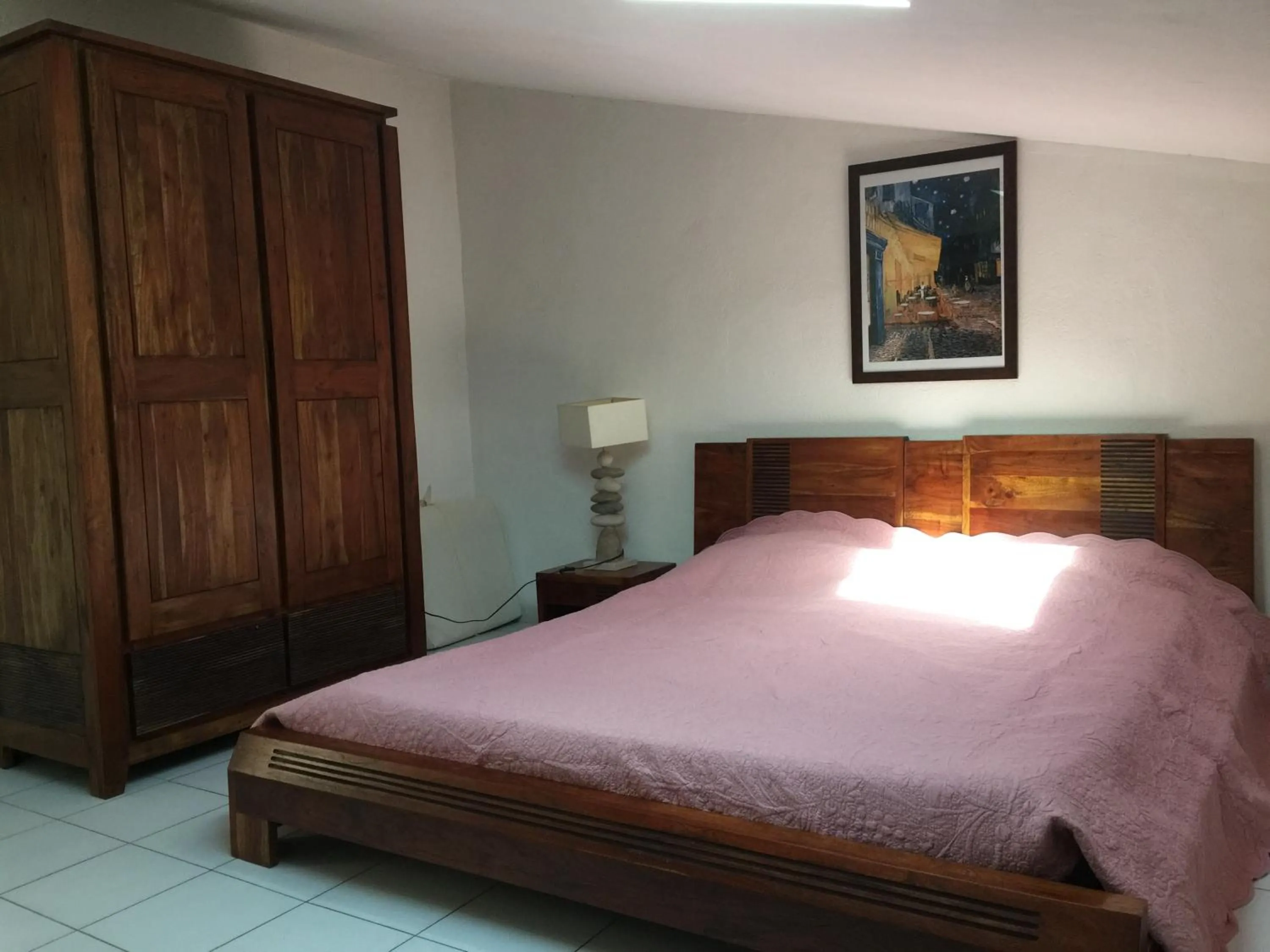 Bedroom in L'oasis-LES ISSAMBRES