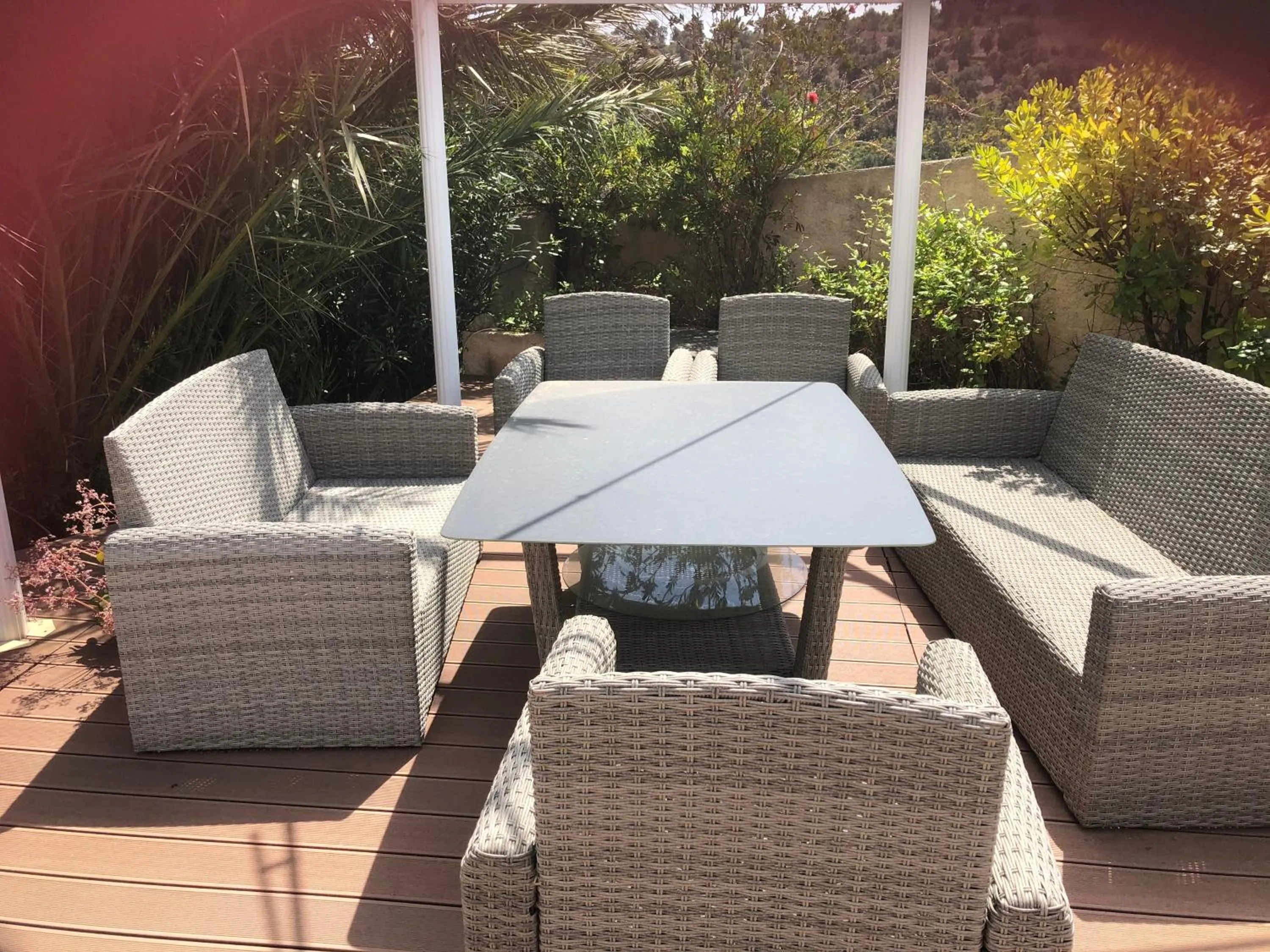 Garden in L'oasis-LES ISSAMBRES