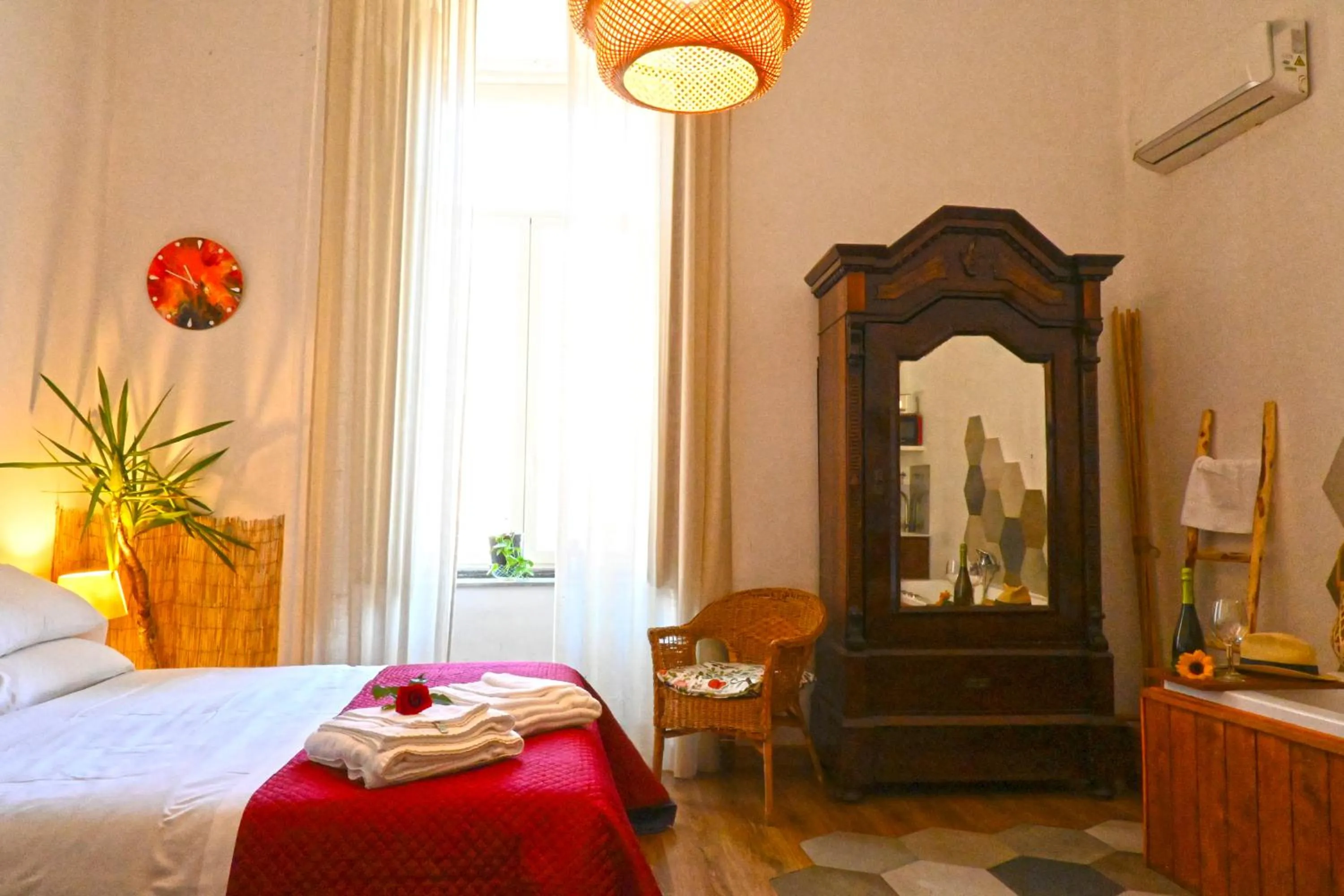 Bed in Sunrise Luxury