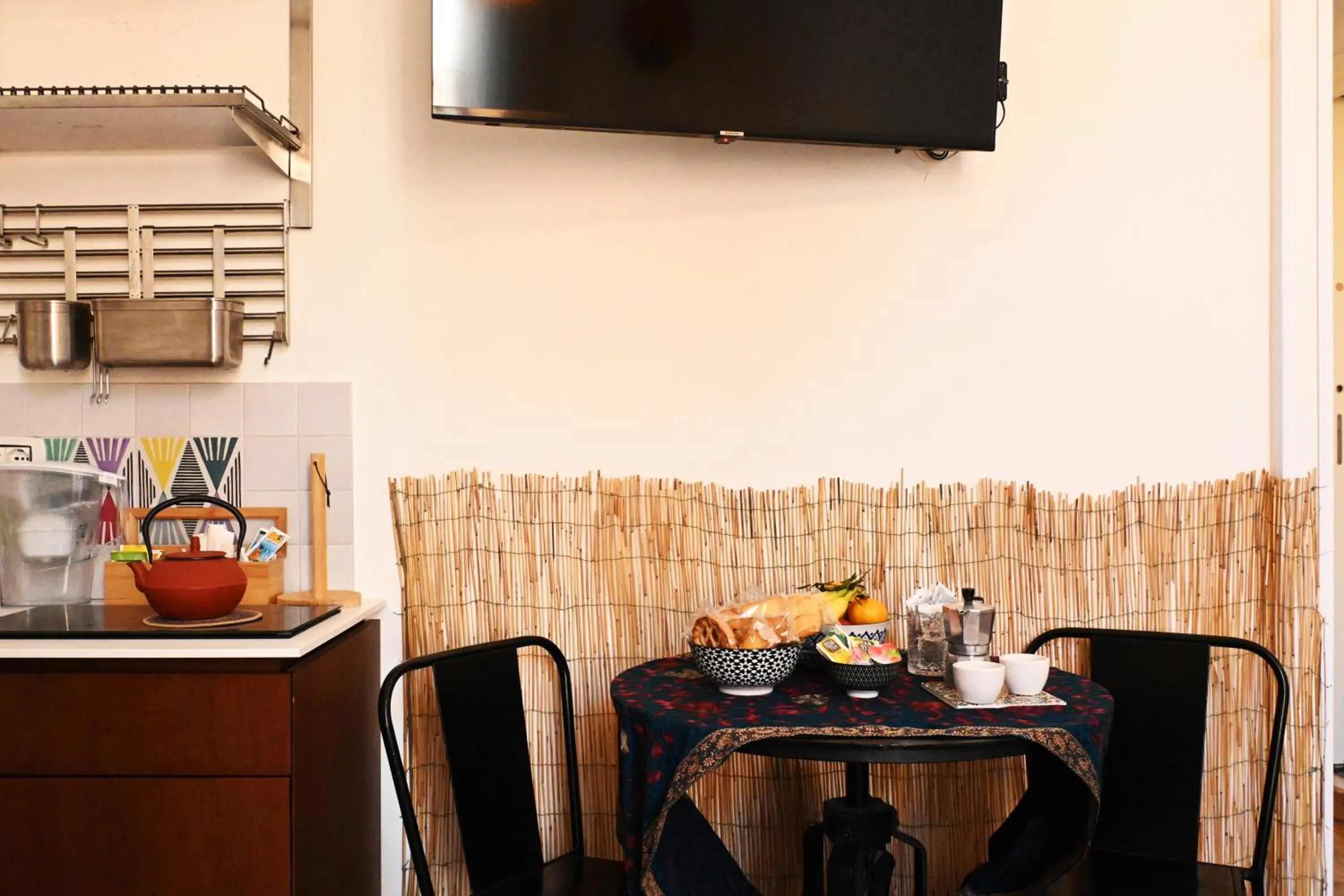 Food and drinks in Sunrise Luxury