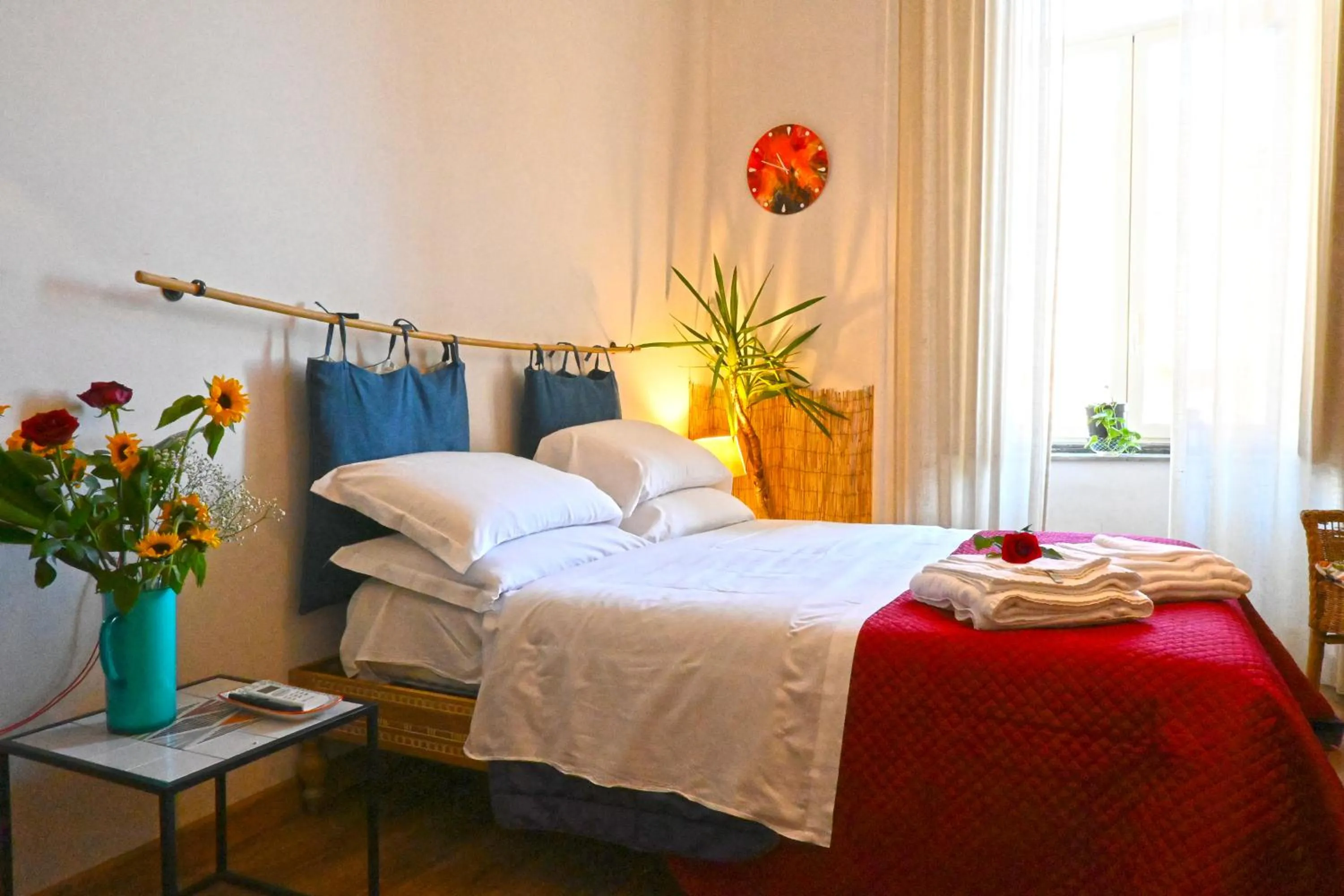 Bed in Sunrise Luxury