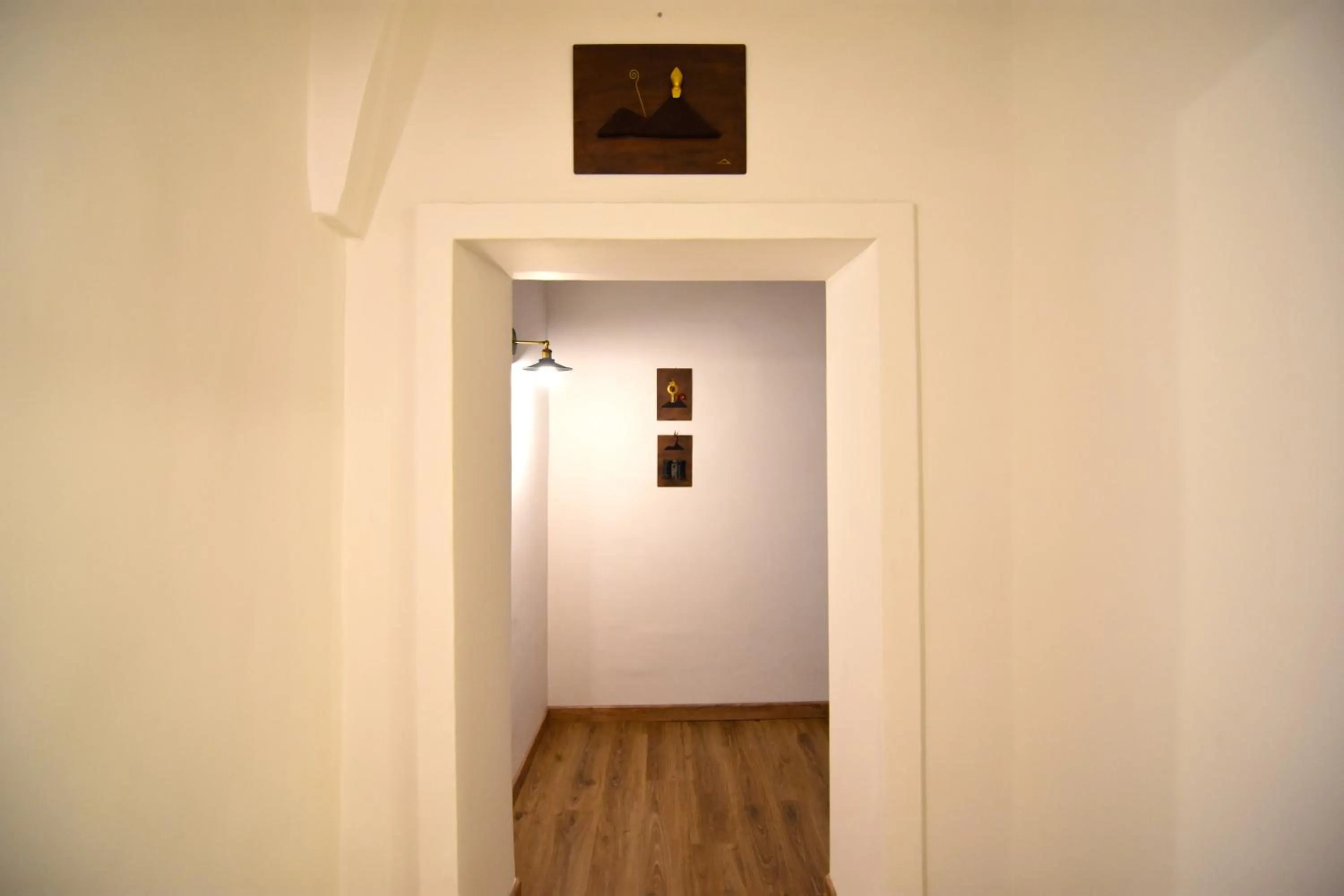 Communal lounge/ TV room in Sunrise Luxury