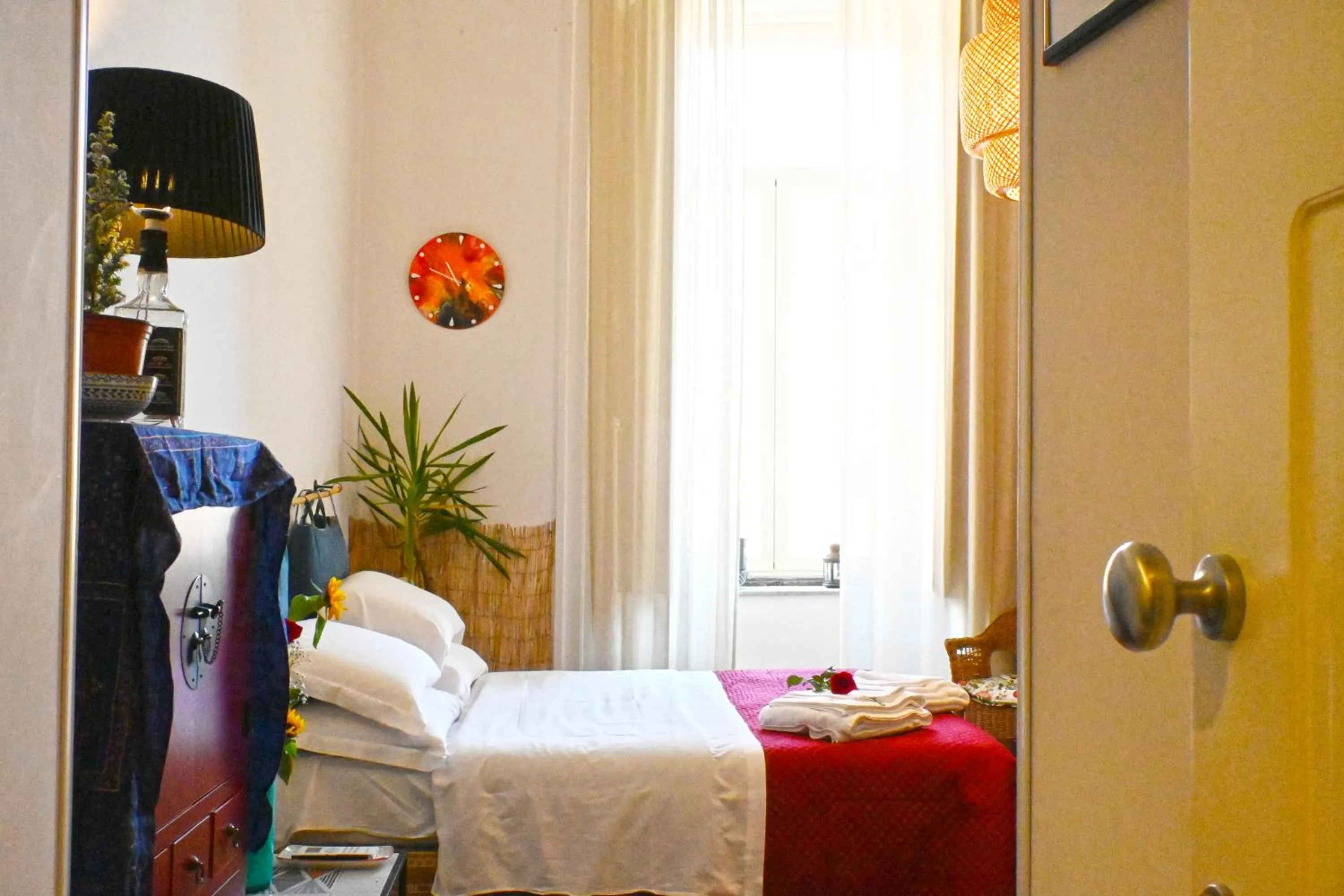 Bed in Sunrise Luxury