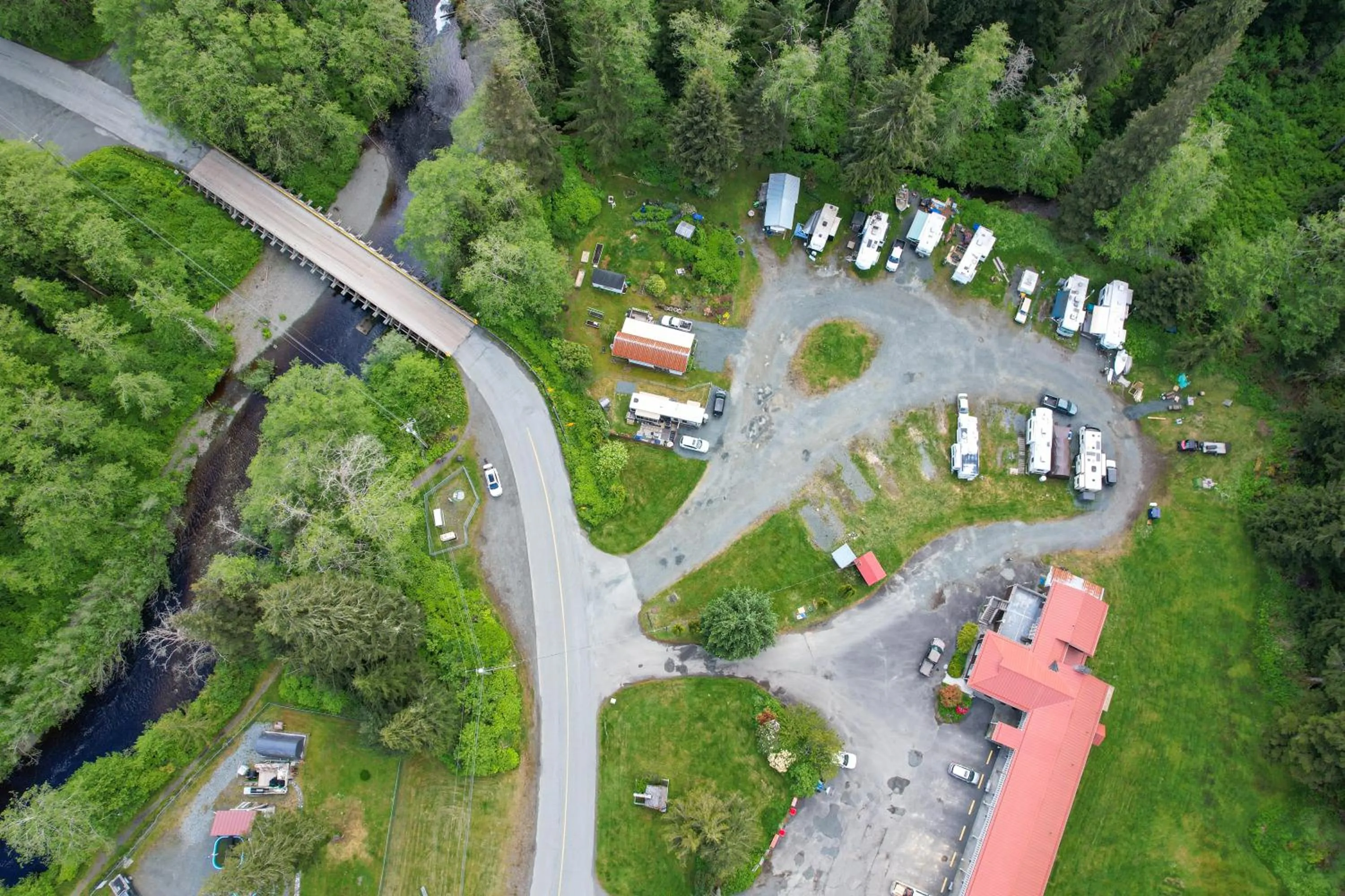 Pioneer Inn by the River