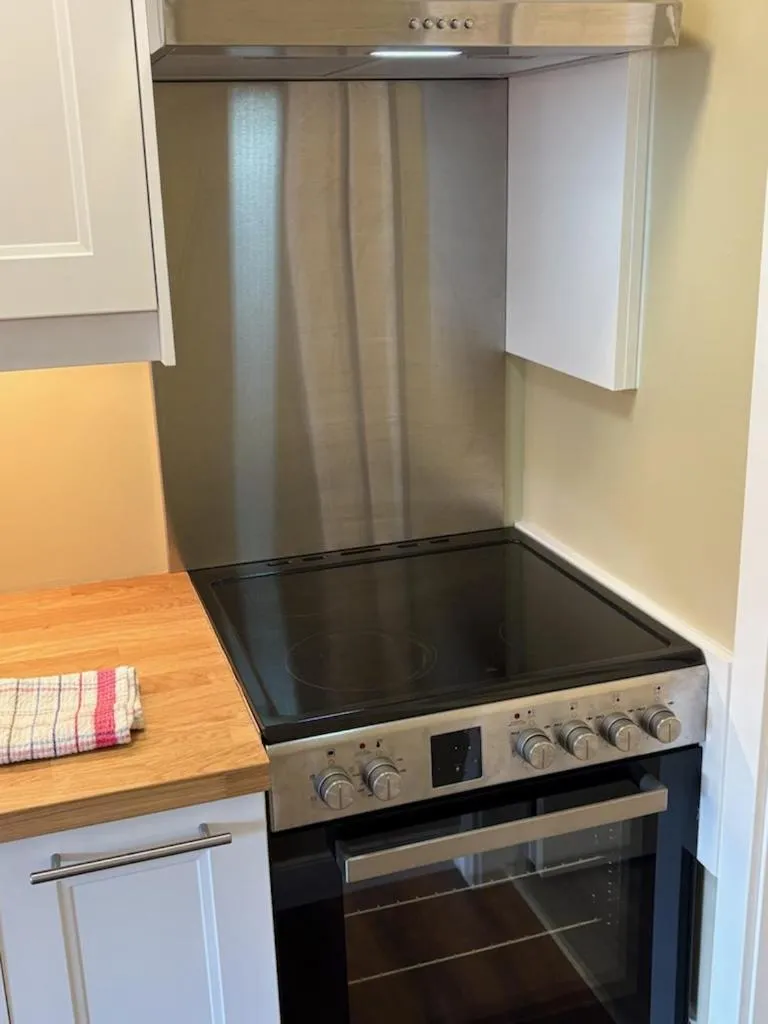 Pioneer Inn by the River