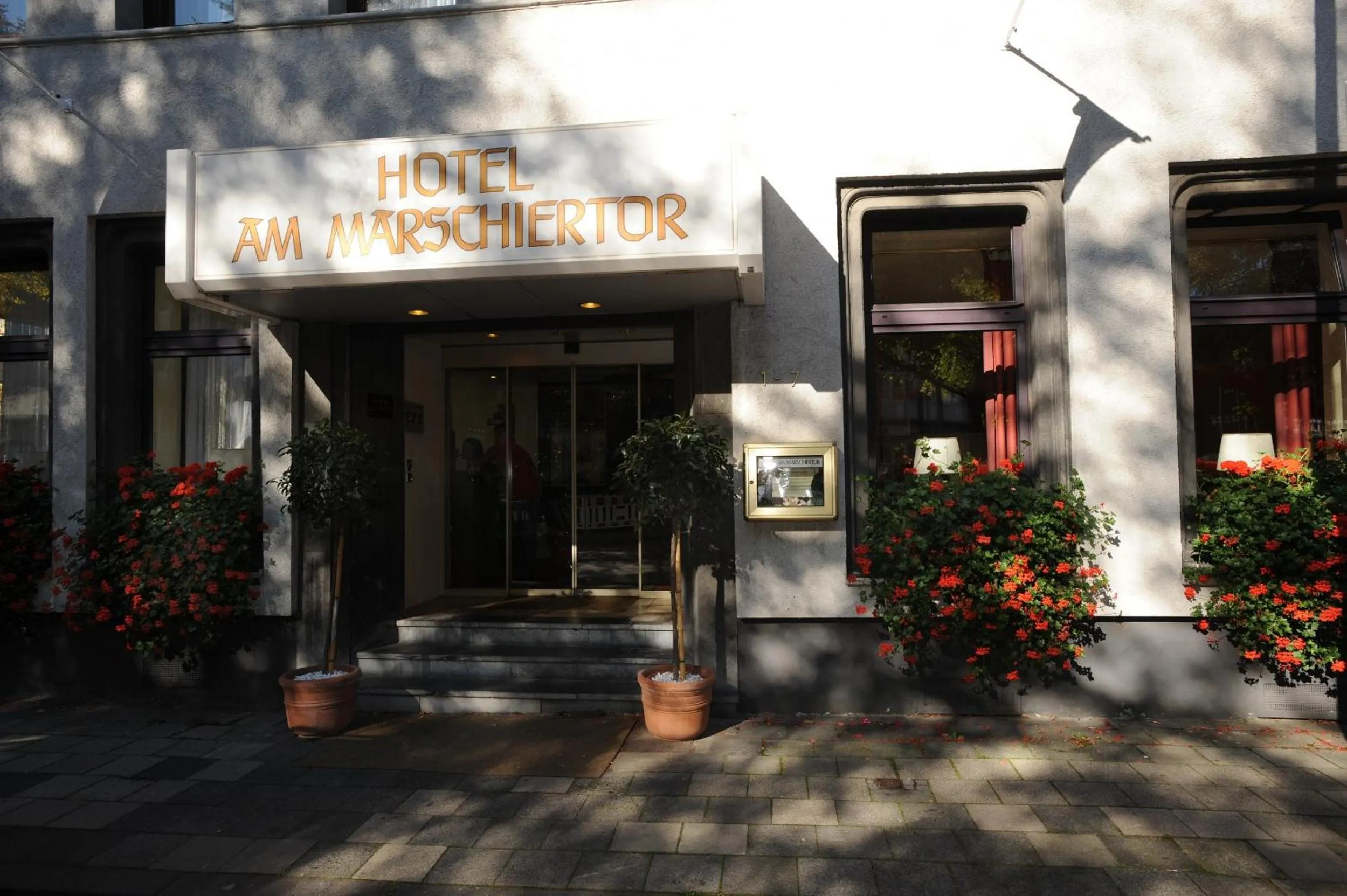 Facade/entrance in Hotel am Marschiertor