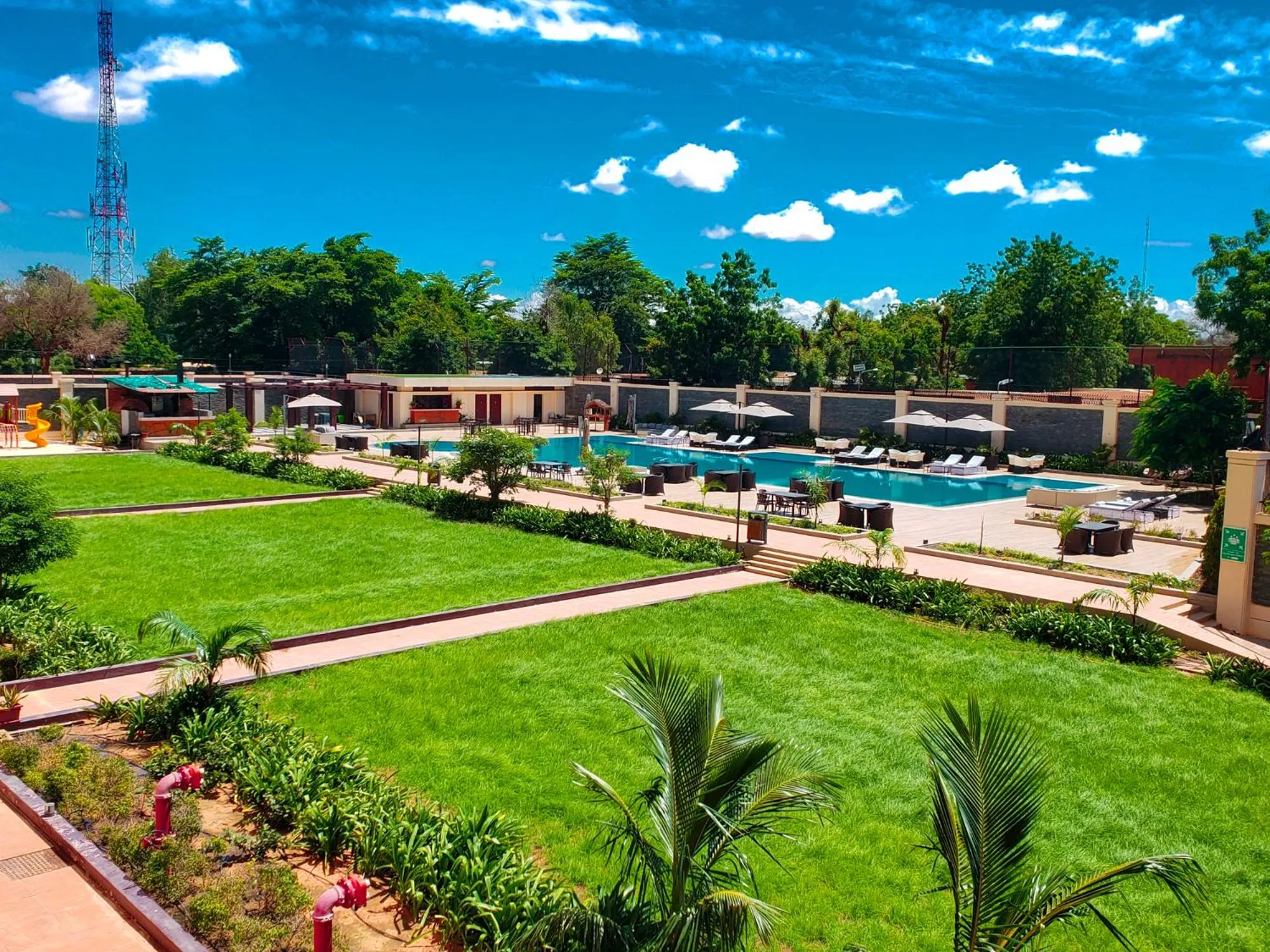 Garden in Bravia Hotel Niamey
