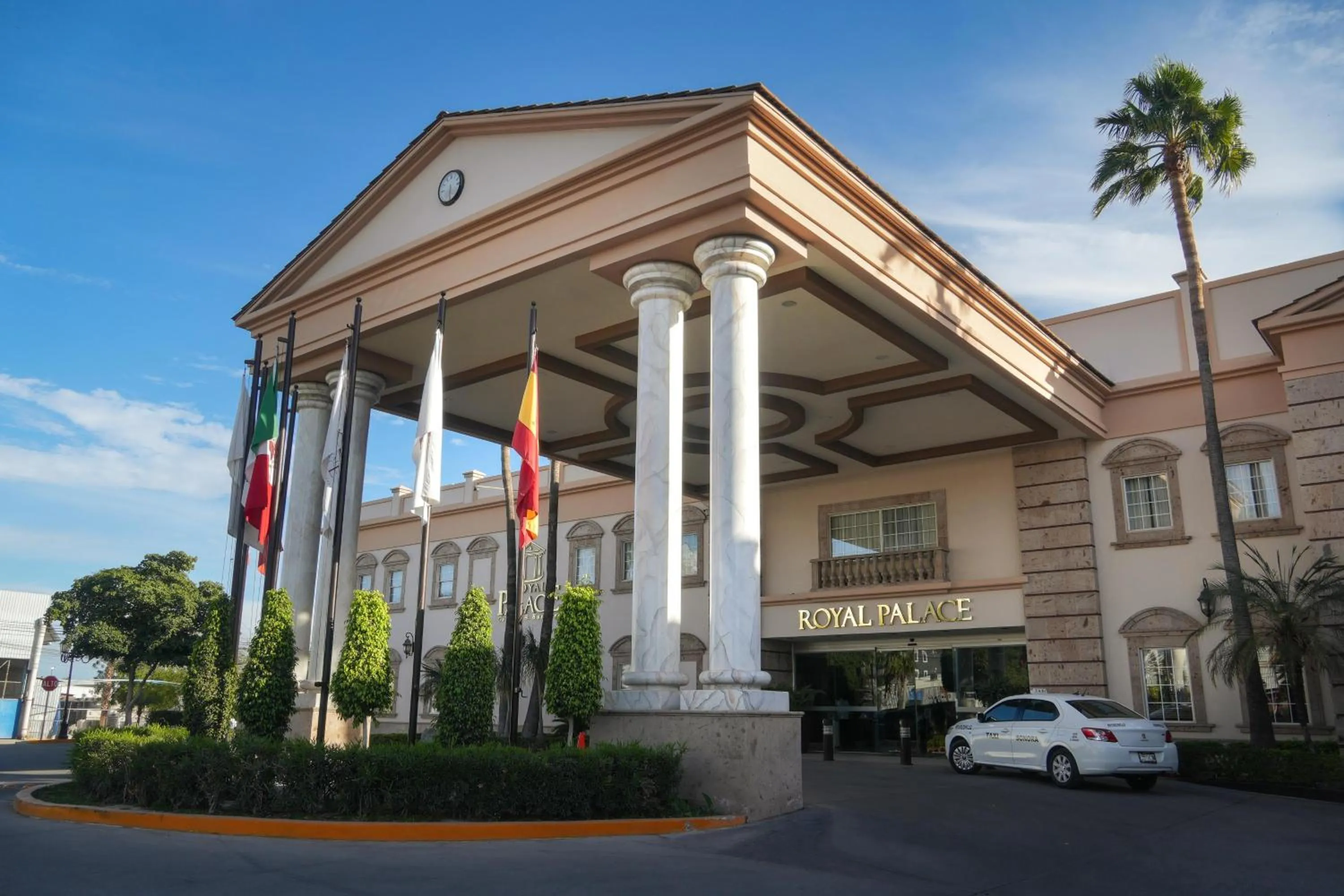 Property building in Royal Palace