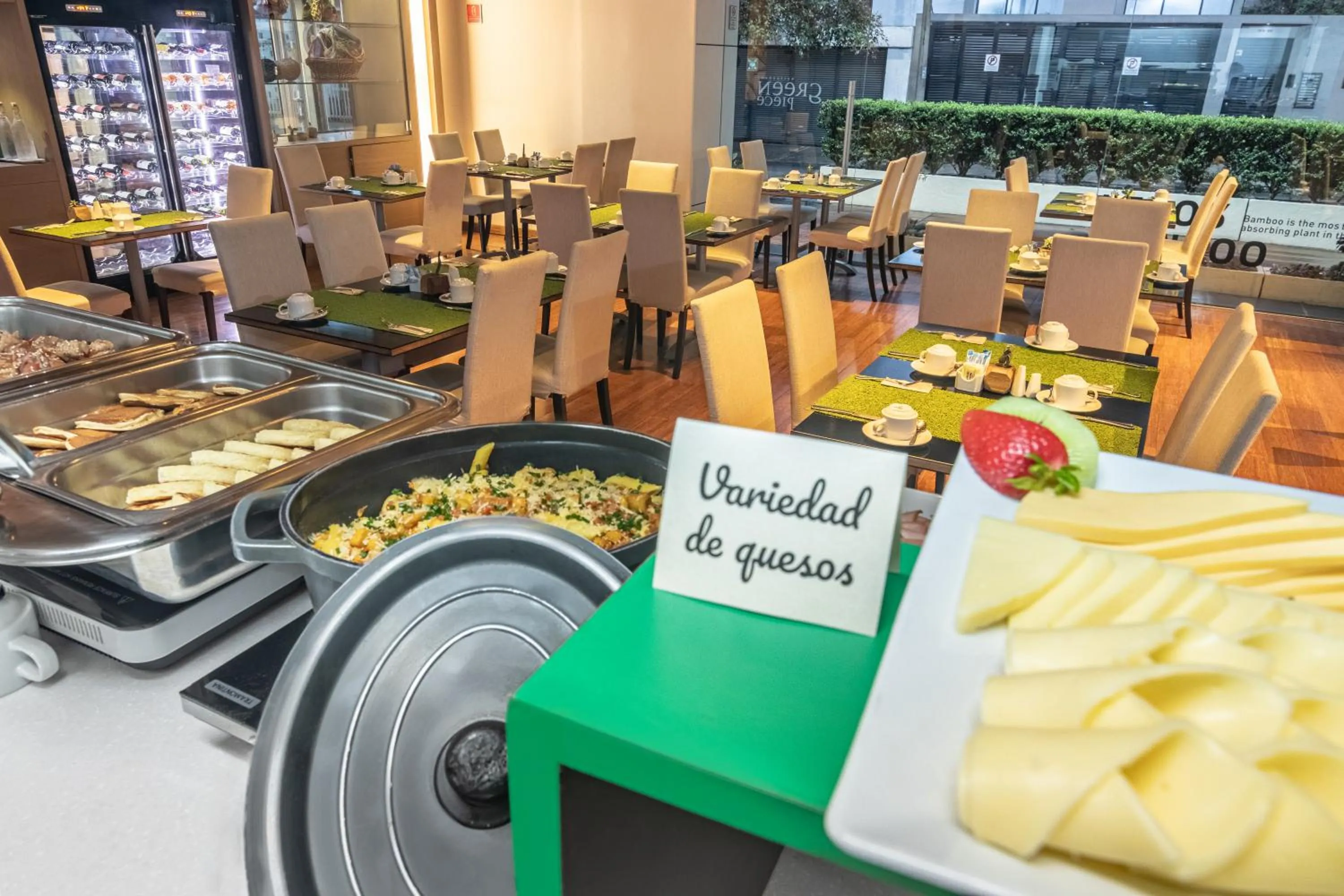 Restaurant/places to eat in Biohotel Organic Suites Bogotá