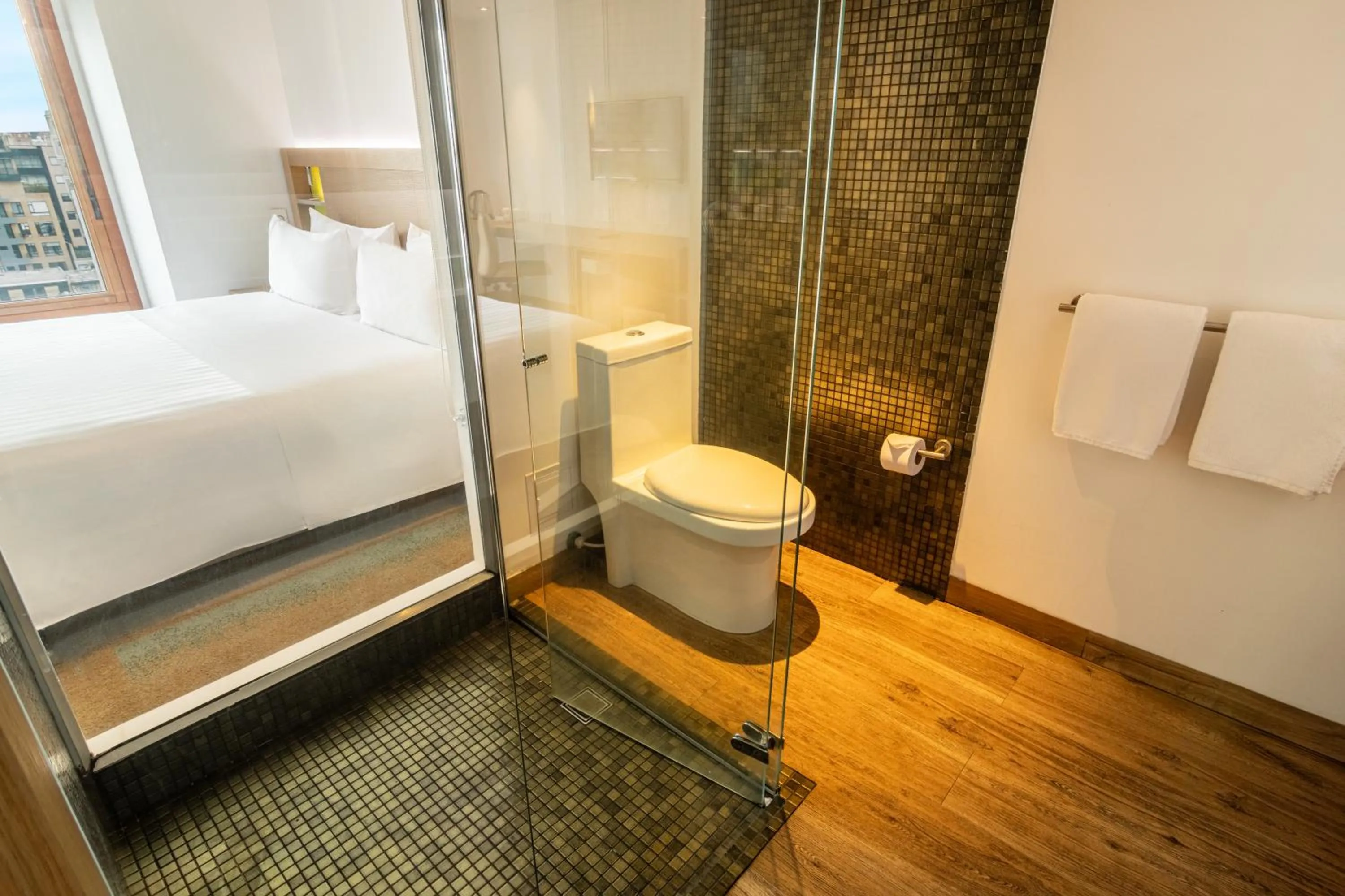 Shower in Biohotel Organic Suites Bogotá