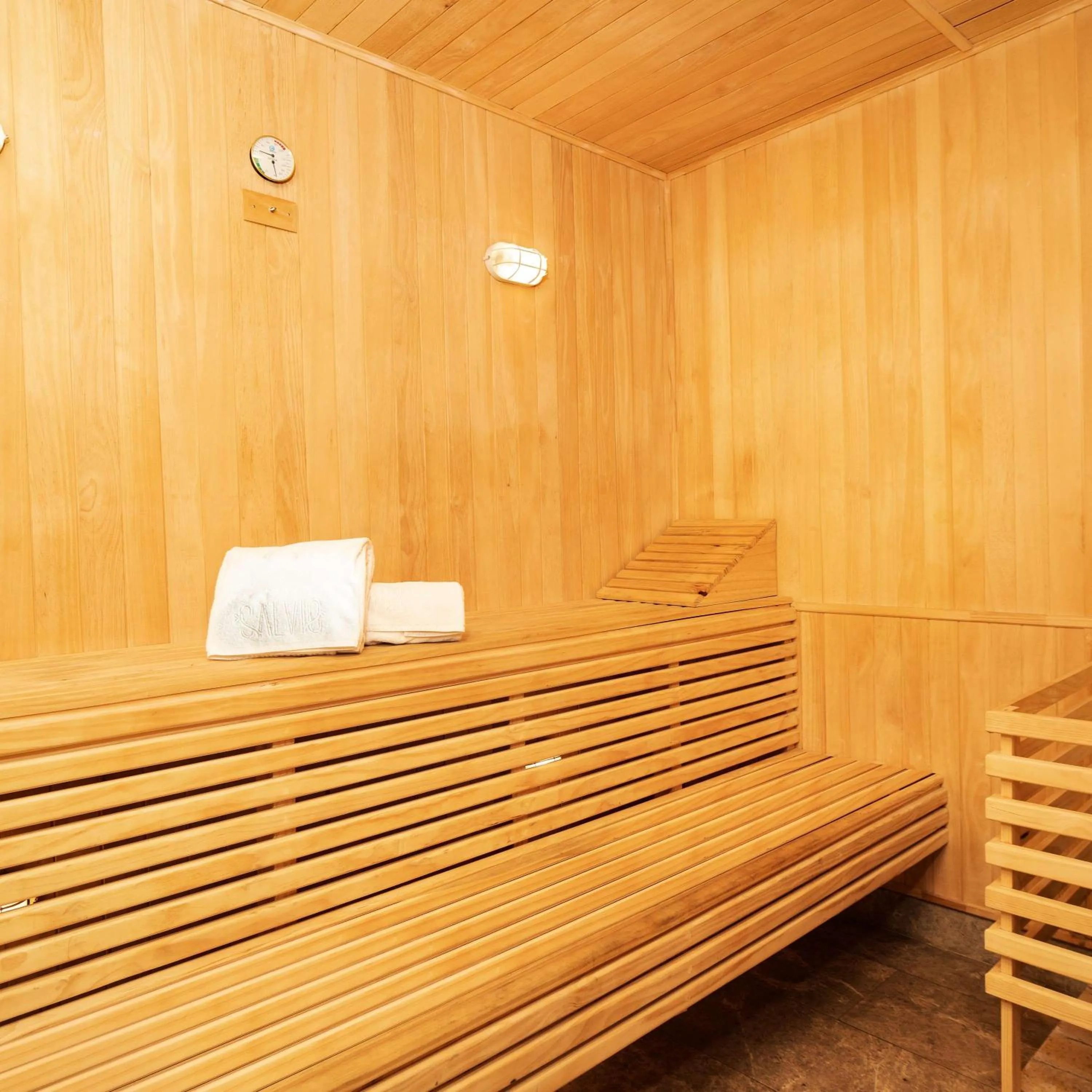 Sauna in Salvio Parque 93 Bogota, Curio Collection by Hilton