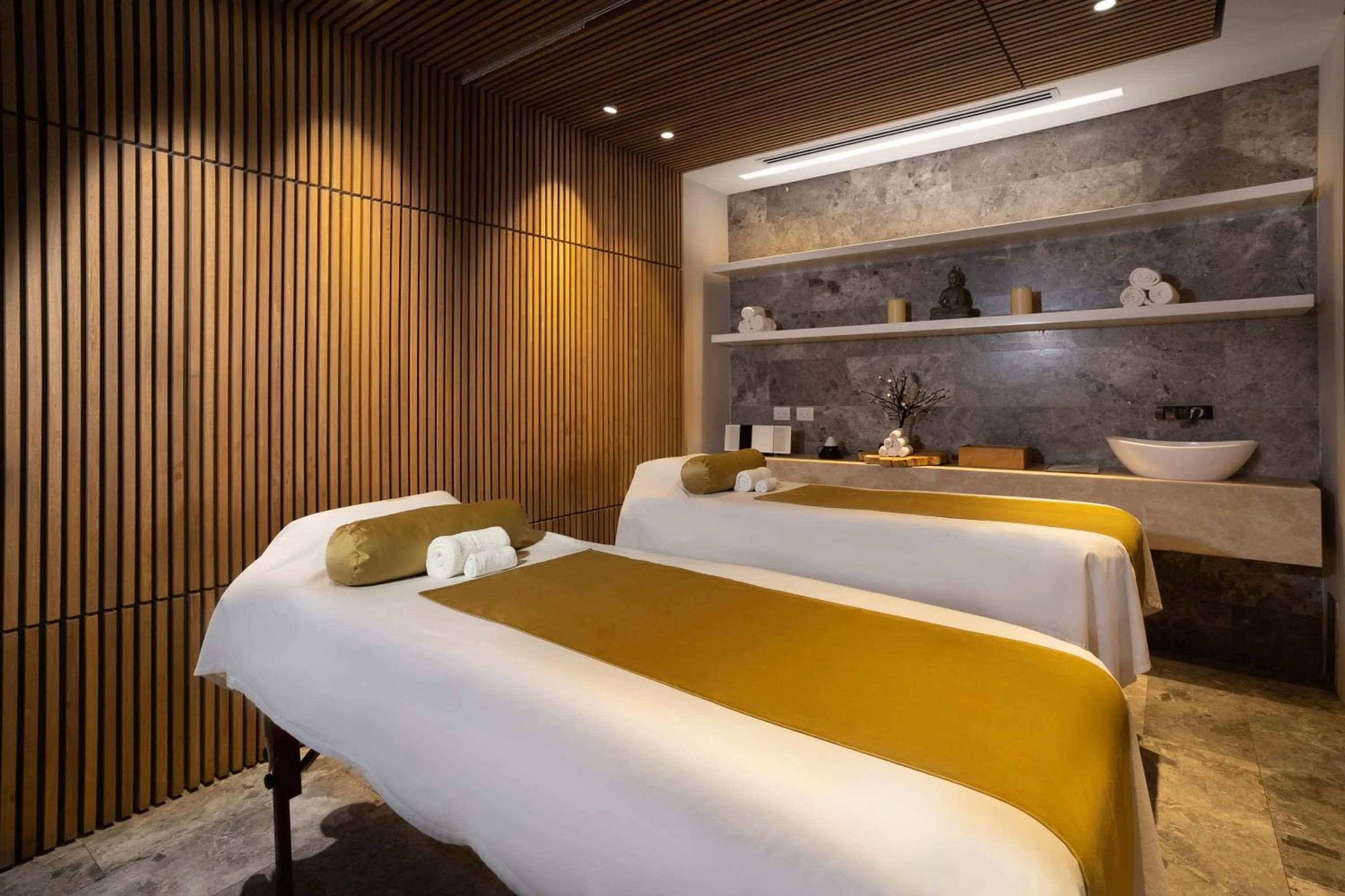 Massage in Salvio Parque 93 Bogota, Curio Collection by Hilton