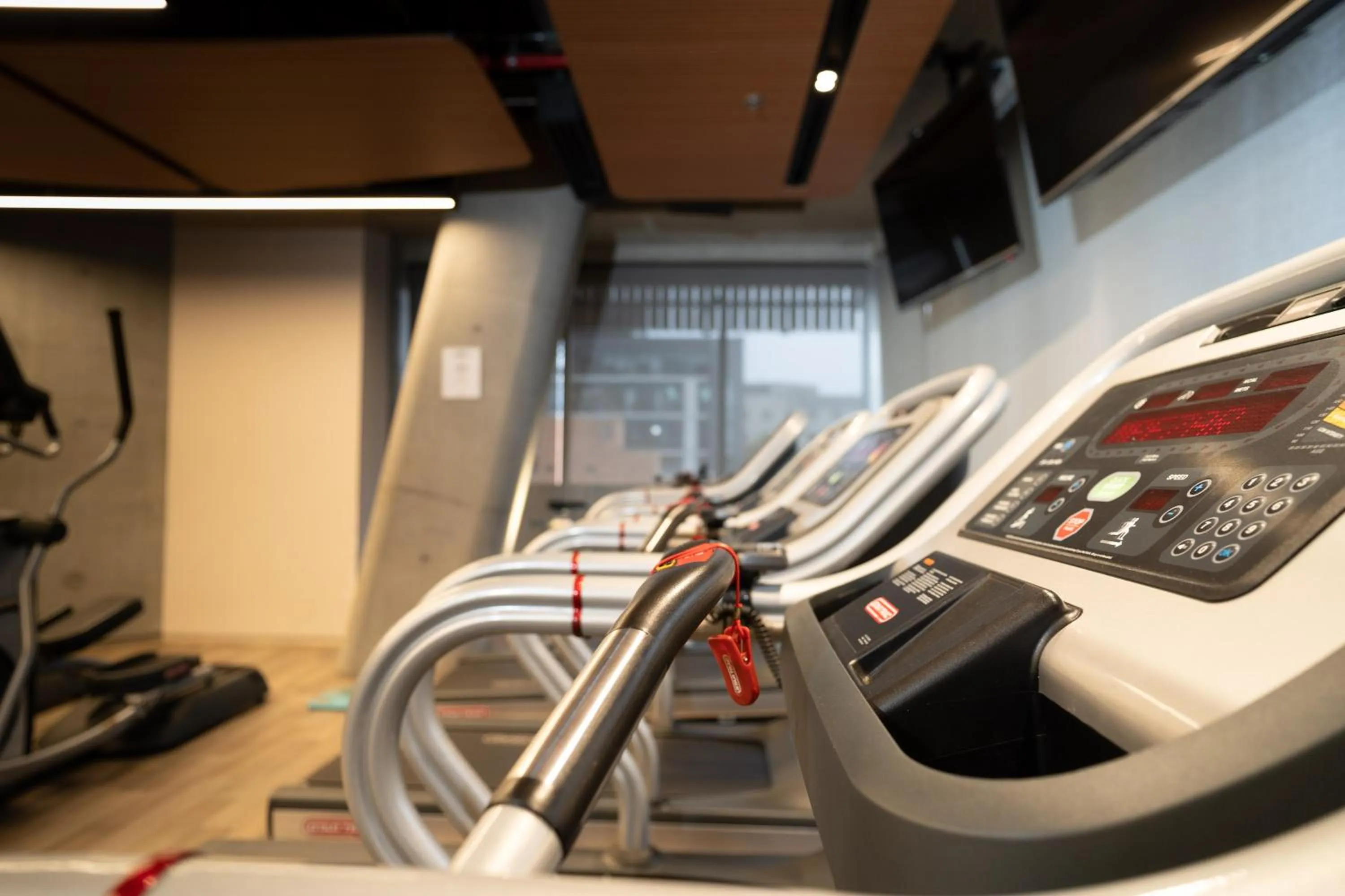 Fitness centre/facilities in Salvio Parque 93 Bogota, Curio Collection by Hilton
