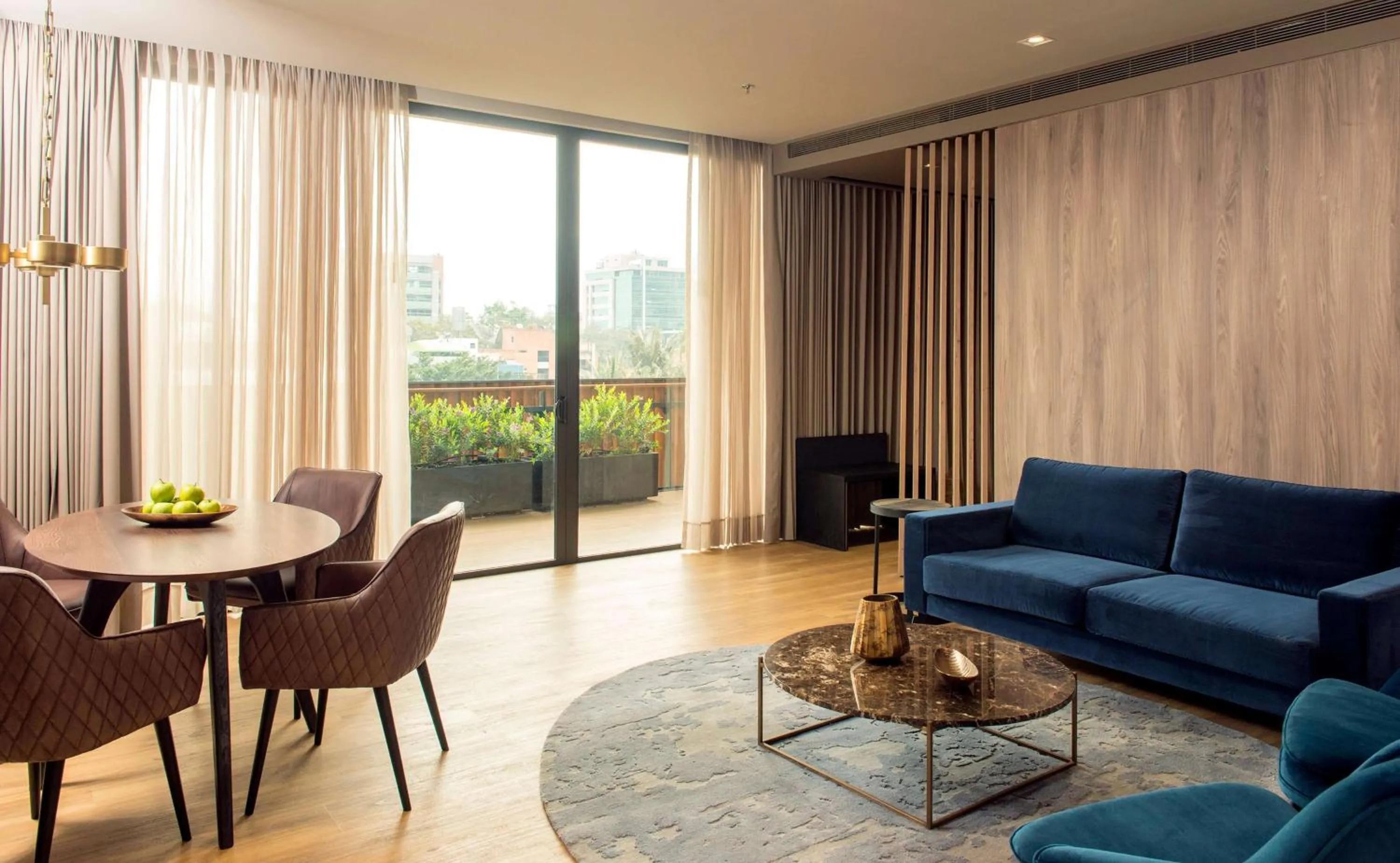 Communal lounge/ TV room in Salvio Parque 93 Bogota, Curio Collection by Hilton