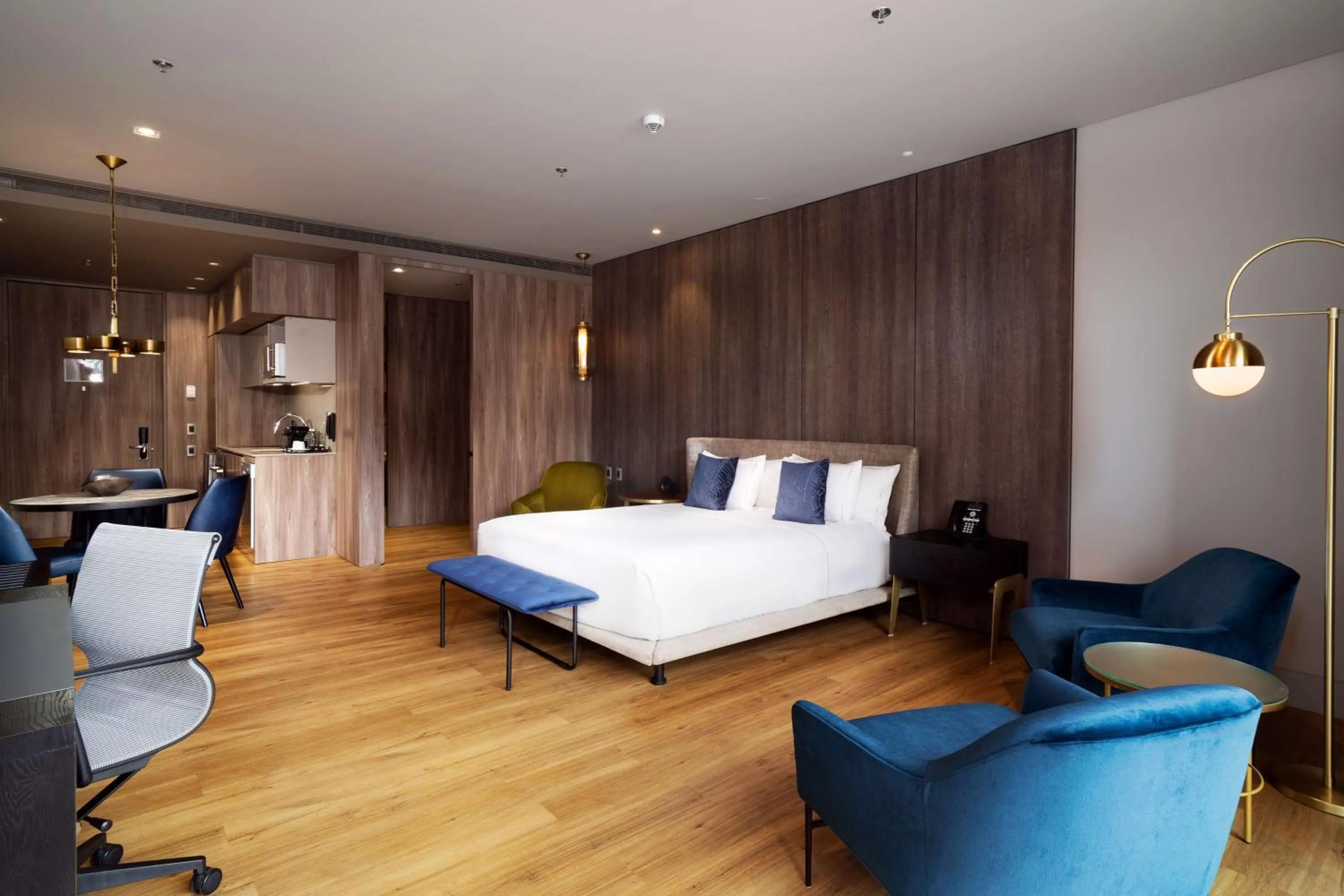 Communal lounge/ TV room, Bed in Salvio Parque 93 Bogota, Curio Collection by Hilton