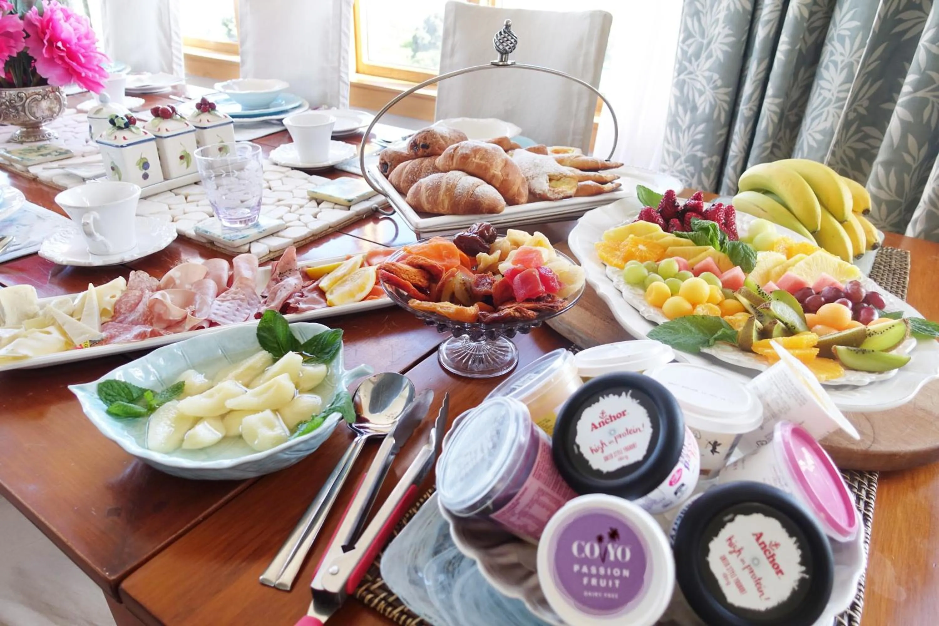 Breakfast in Dyers House