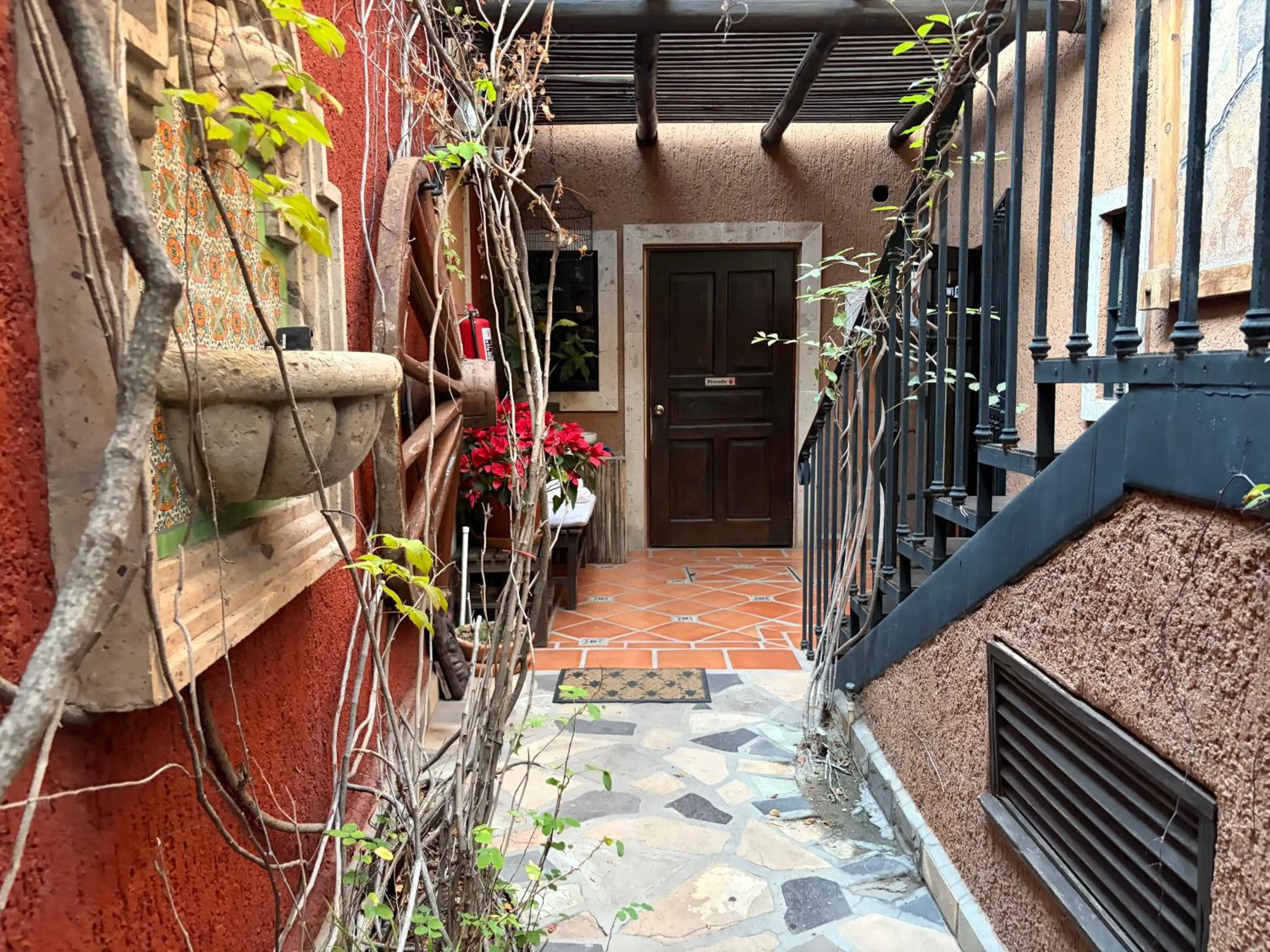 Property building in Posada del Cortes