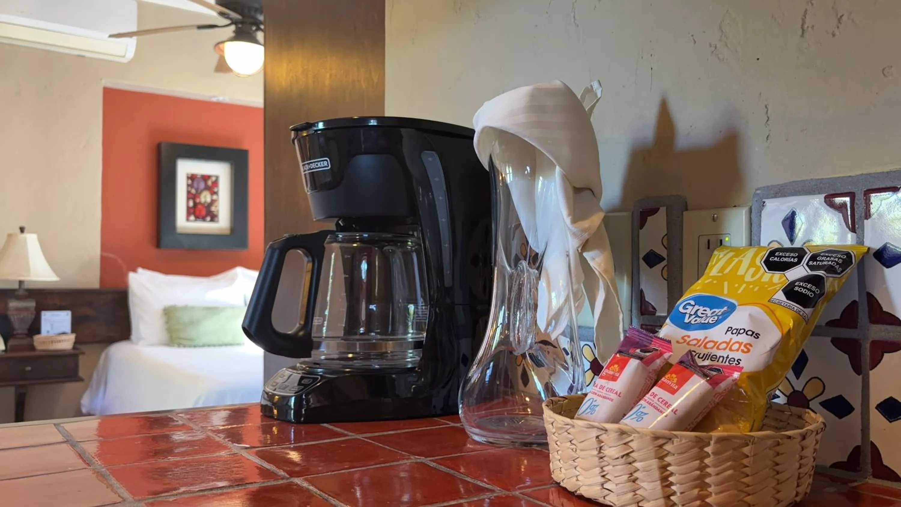 Coffee/tea facilities in Posada del Cortes