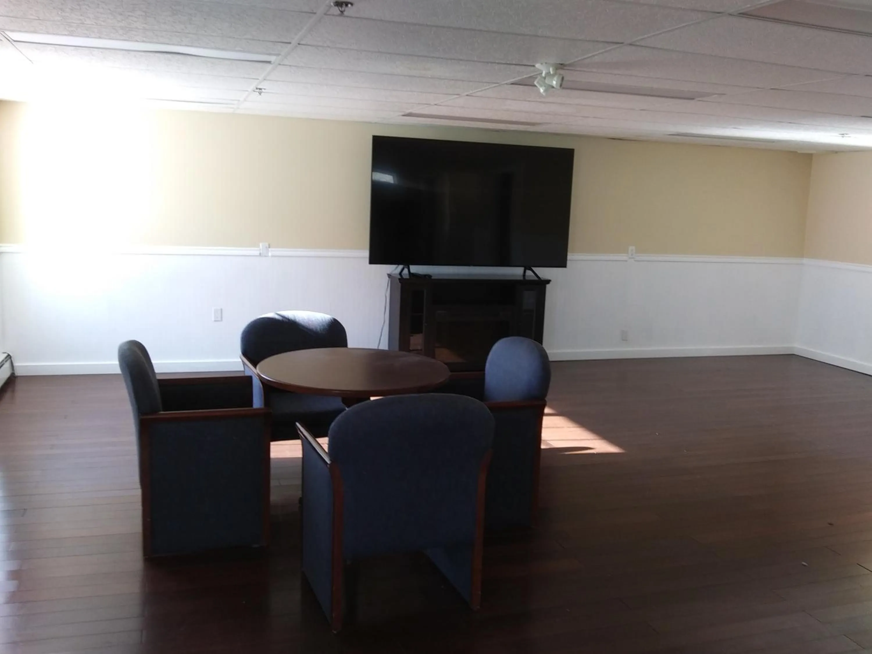 Elite Hotel -Downtown Center- "Ski & Northern light Tour" "Hot Spring Tour "Long-term stay"