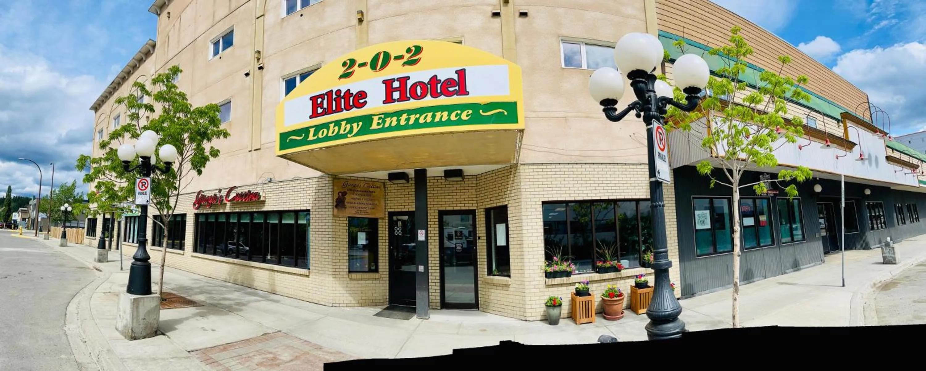 Elite Hotel -Downtown Center- "Ski & Northern light Tour" "Hot Spring Tour "Long-term stay"