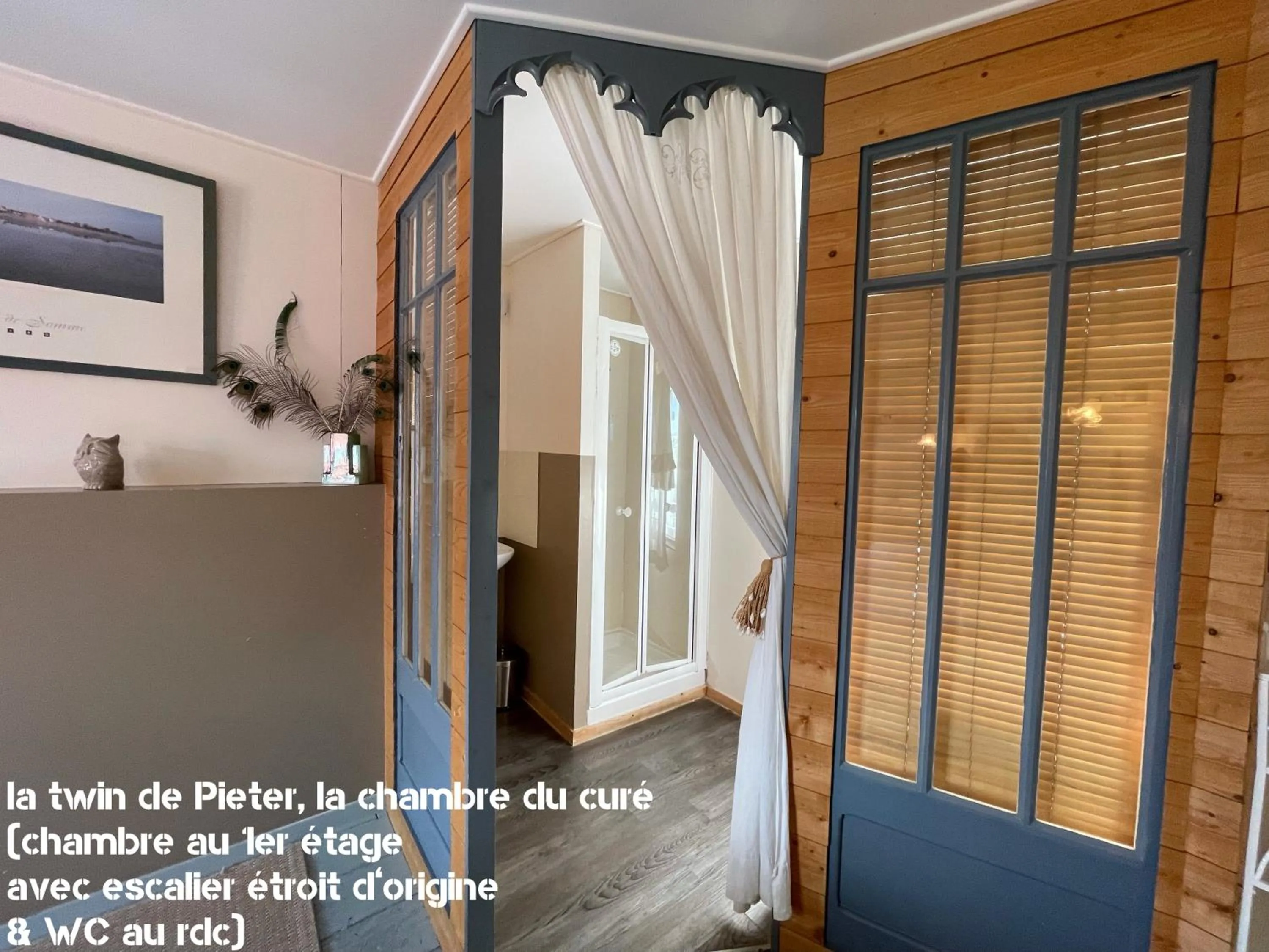 Bathroom in Au Presbytère de Saigneville