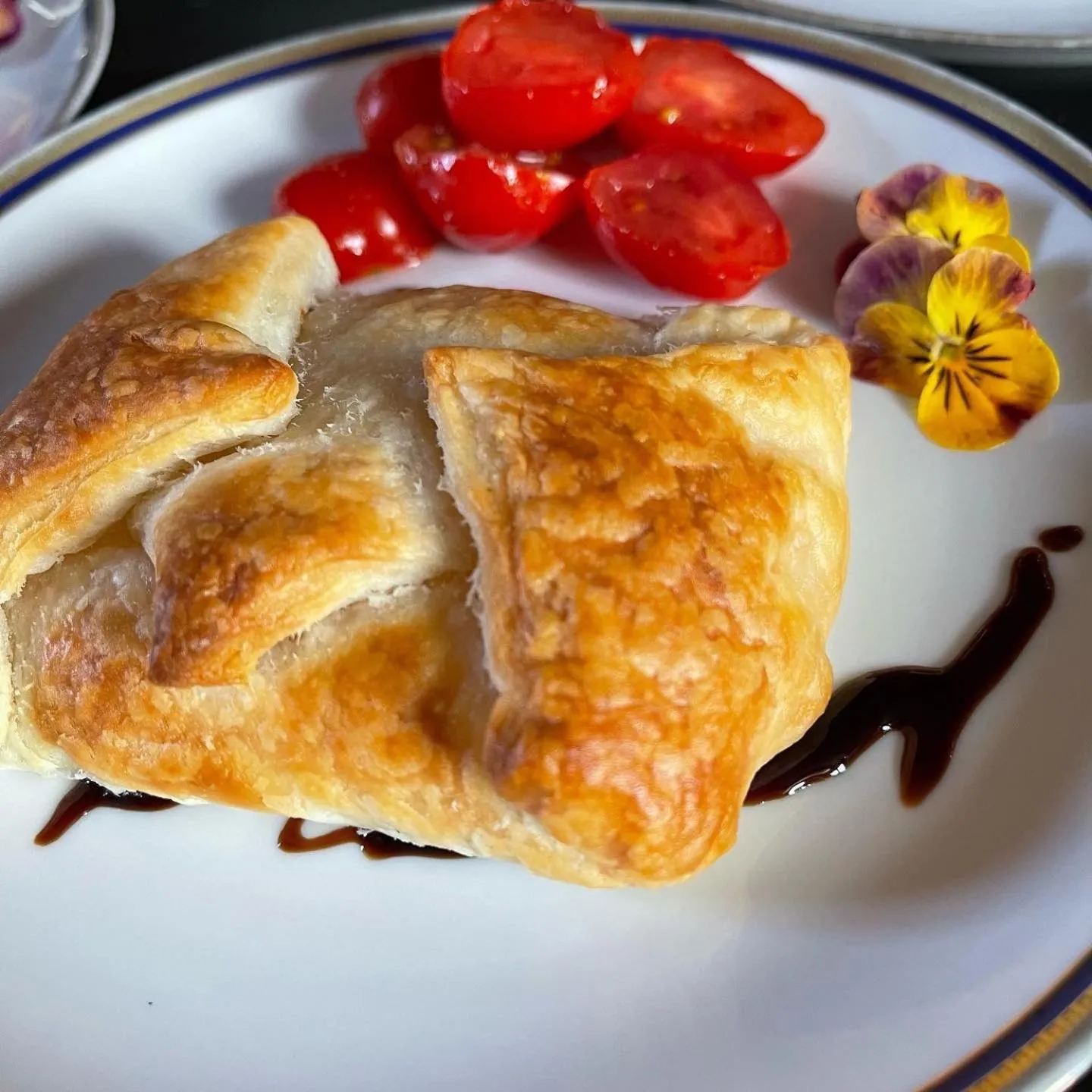 Restaurant/places to eat in Au Presbytère de Saigneville