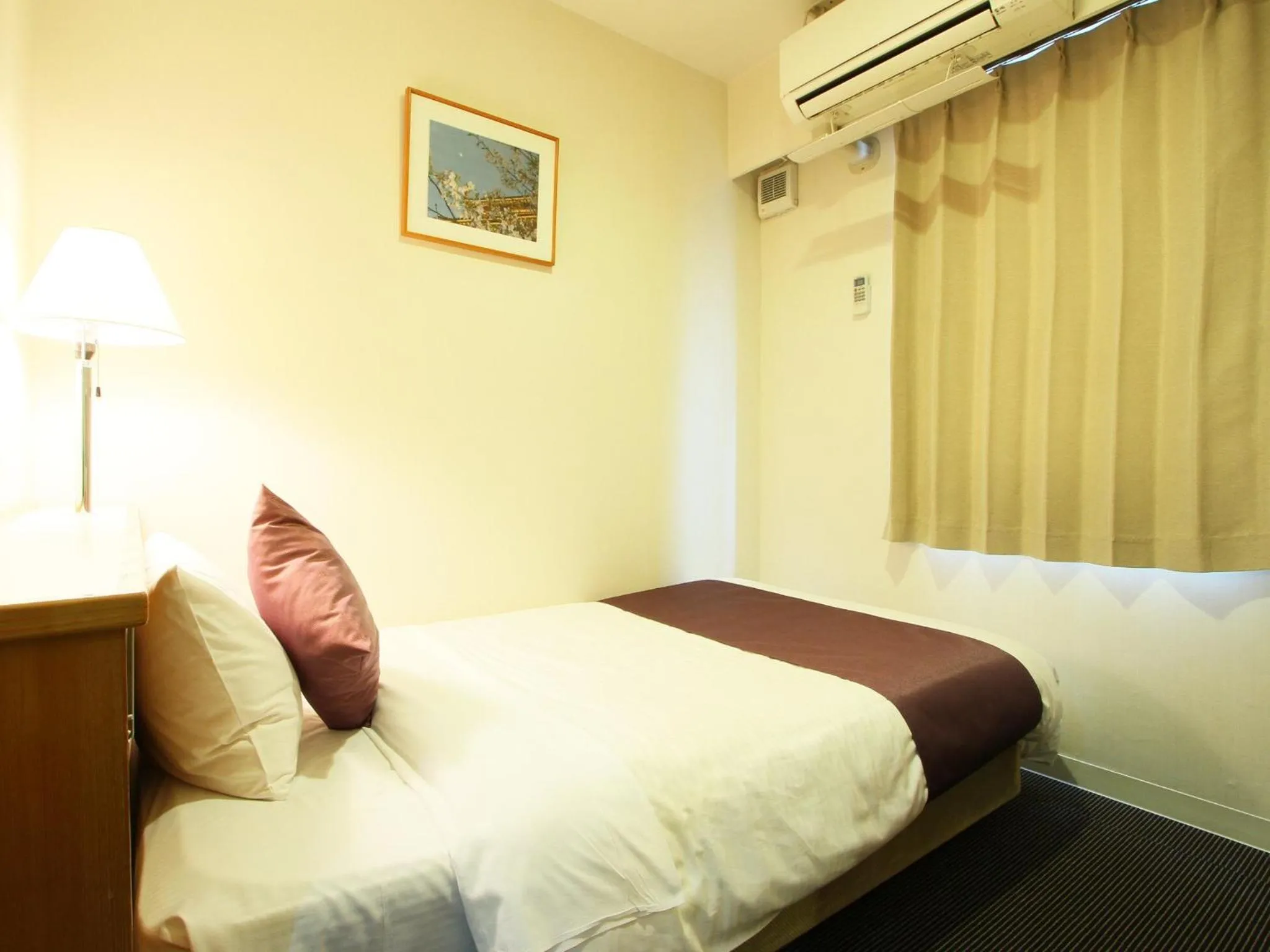 Bed in Hotel AreaOne Fukuyama