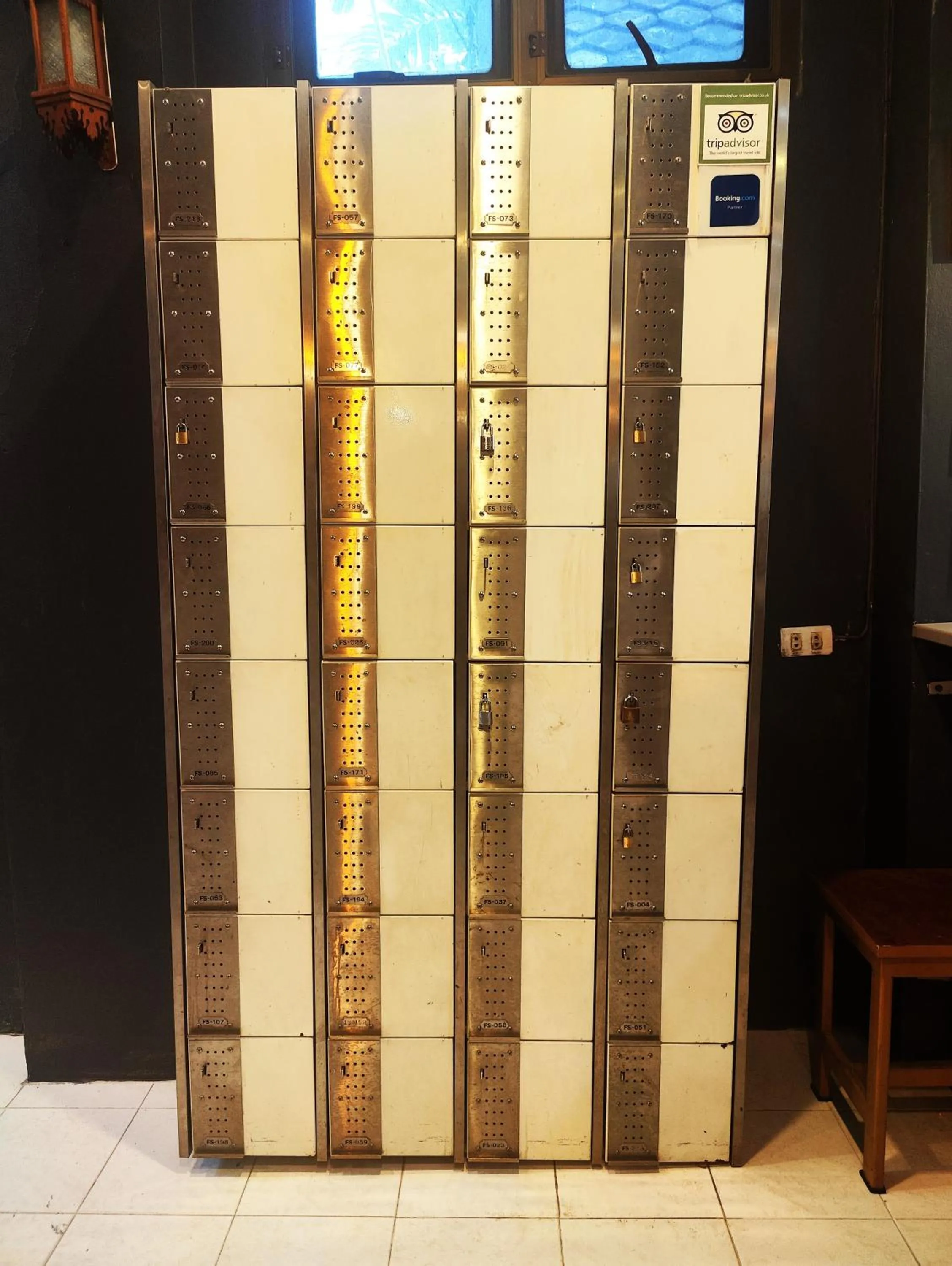 microwave in Panda House Chiang Mai