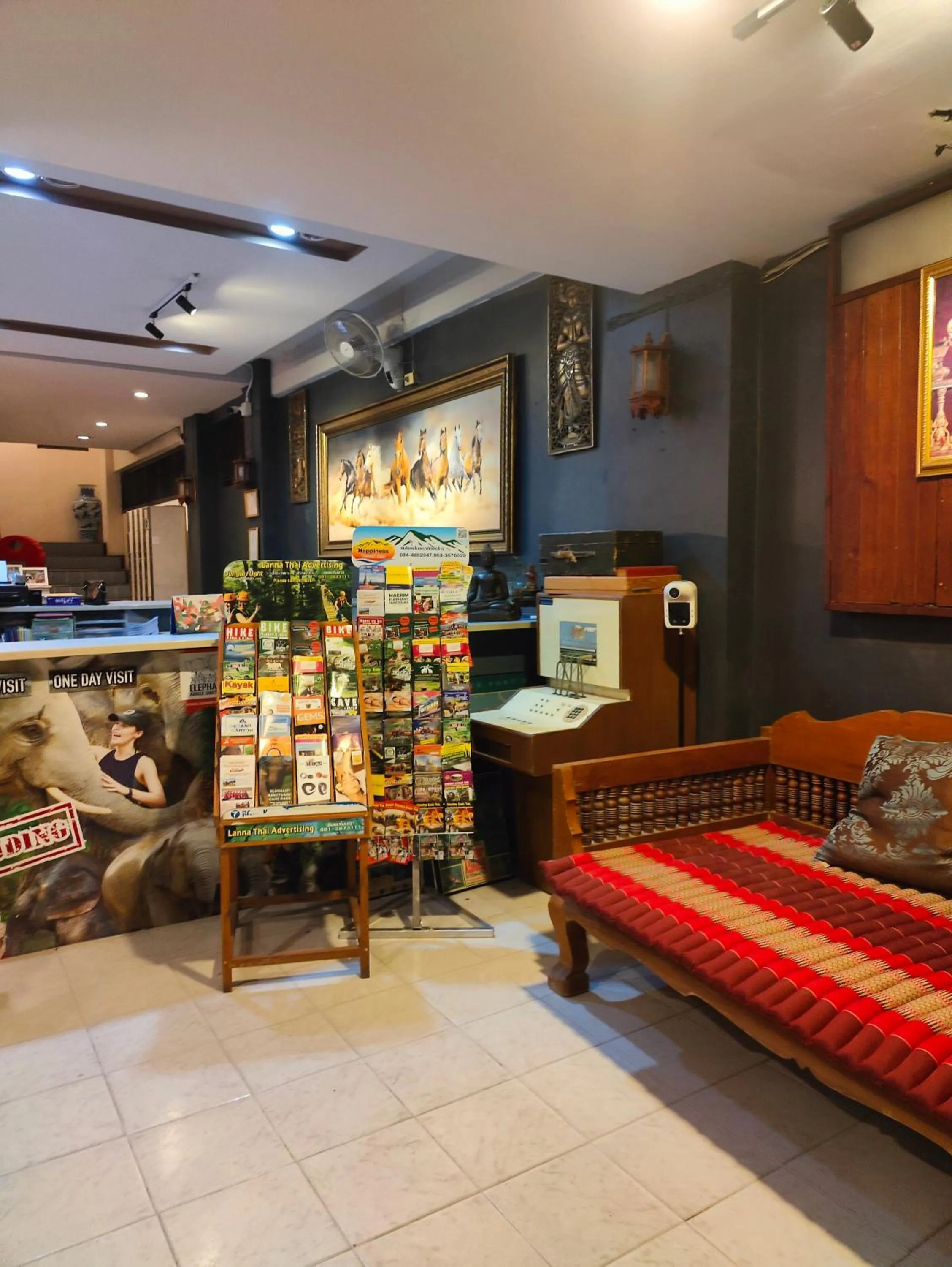 Communal lounge/ TV room in Panda House Chiang Mai