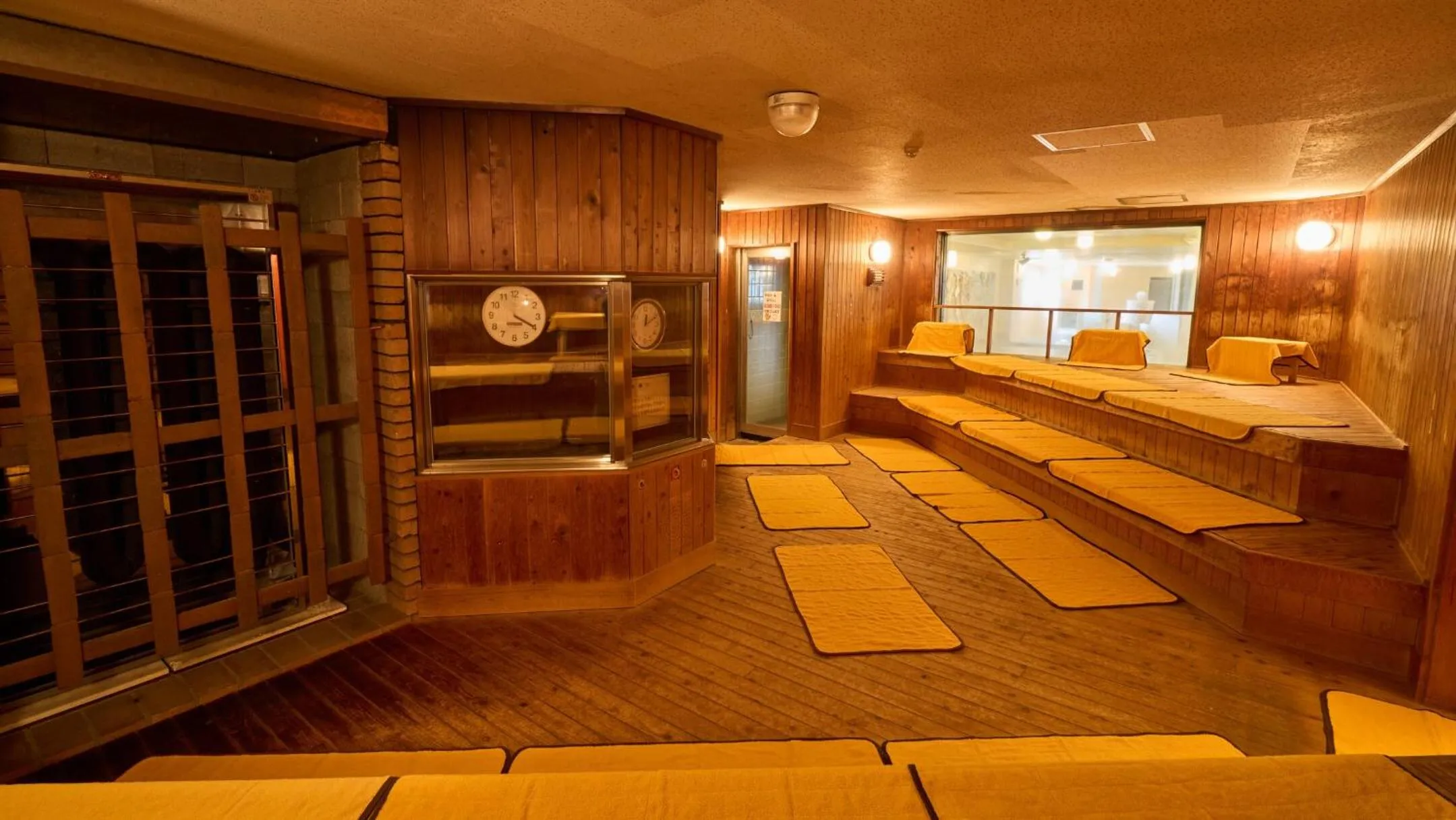 Bed in Miyazaki Daiichi Hotel