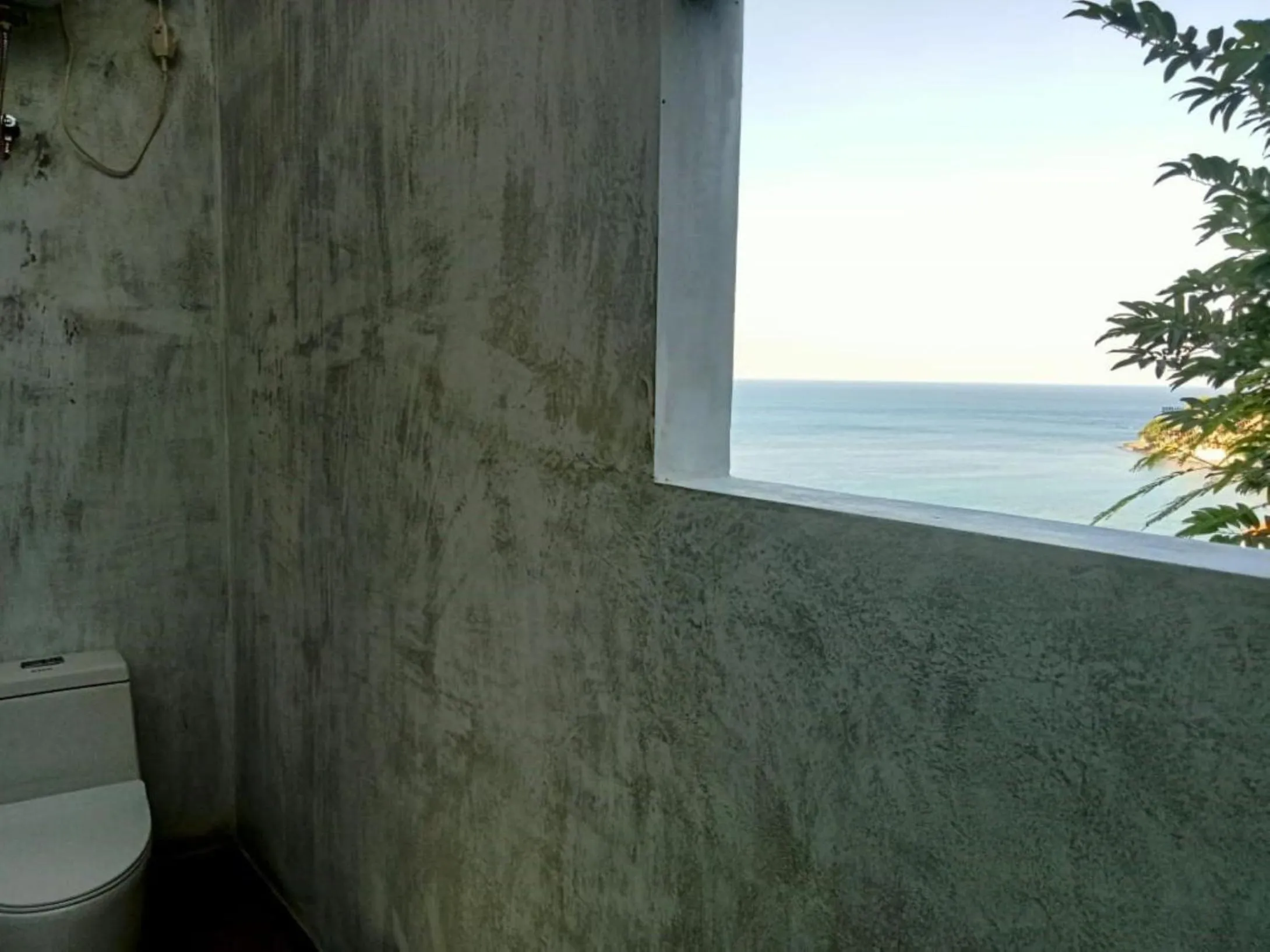 Toilet in Wawa Wewe Rock