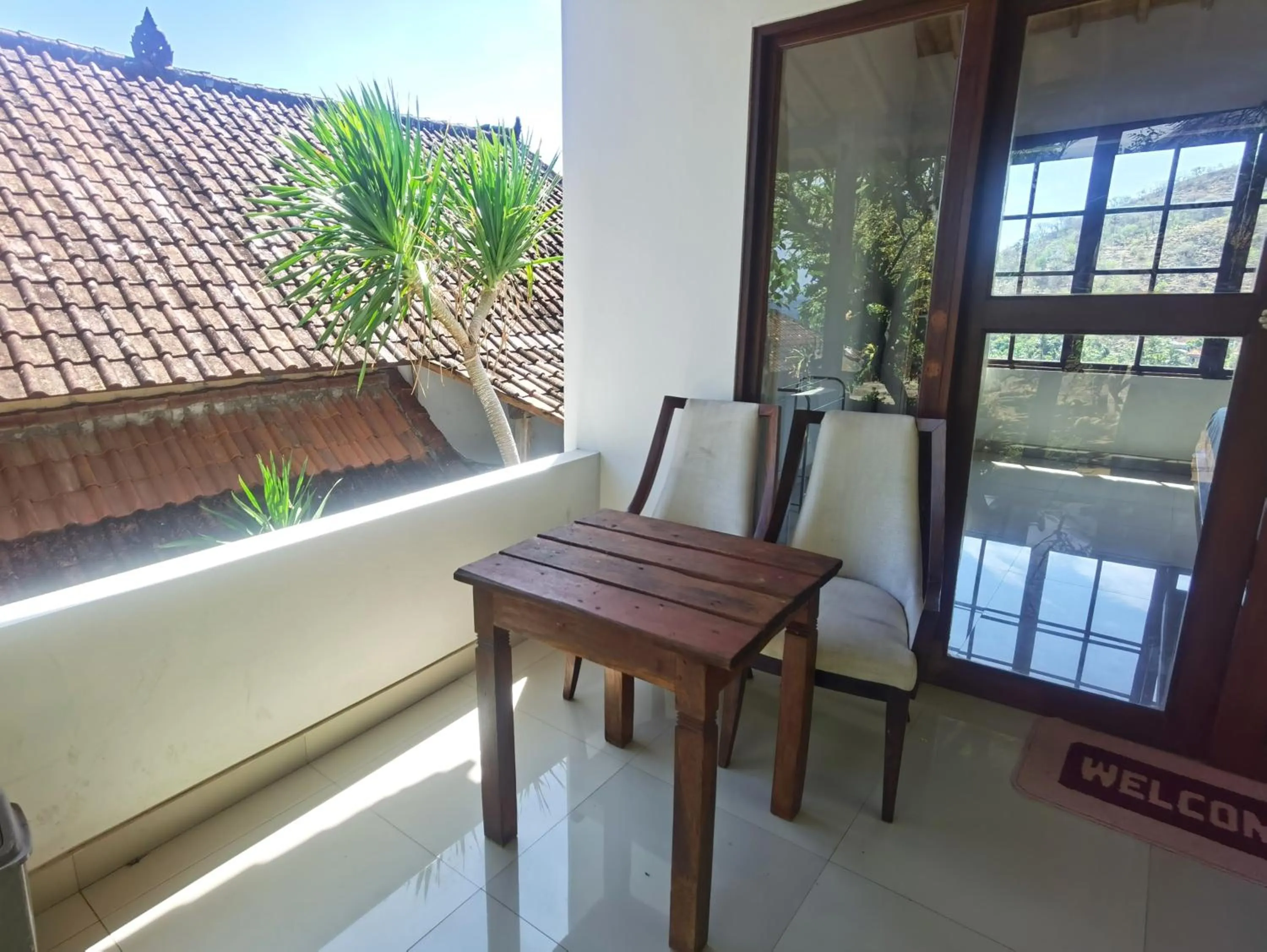 Patio in Wawa Wewe Rock