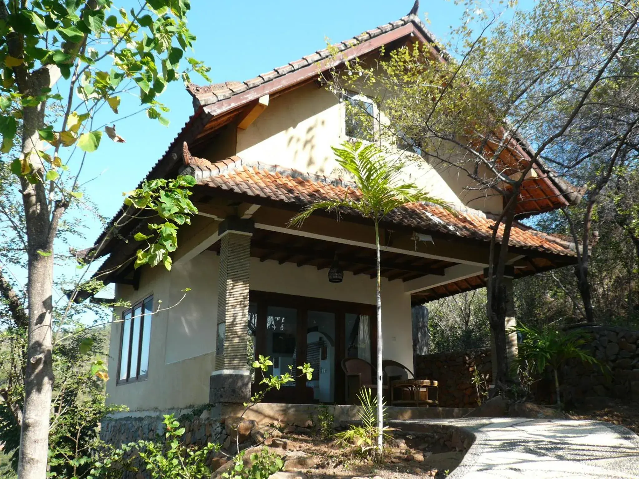 Family Bungalow in Wawa Wewe Rock Family Bungalow in Wawa Wewe Rock