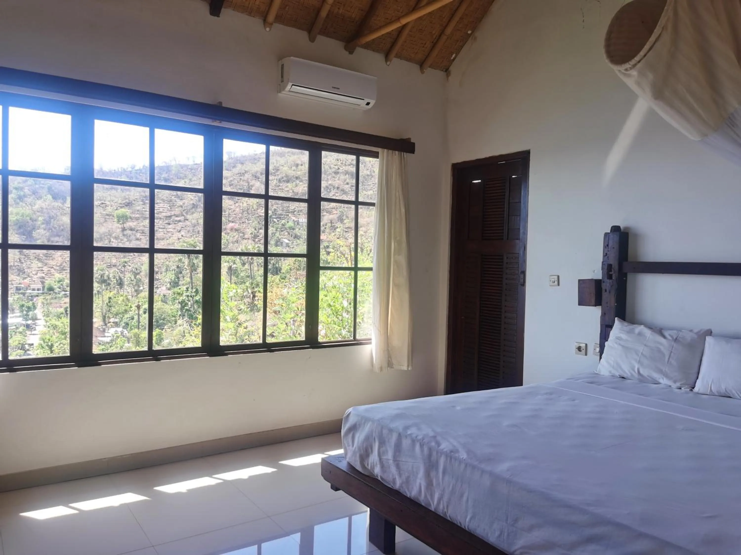 View (from property/room), Bed in Wawa Wewe Rock