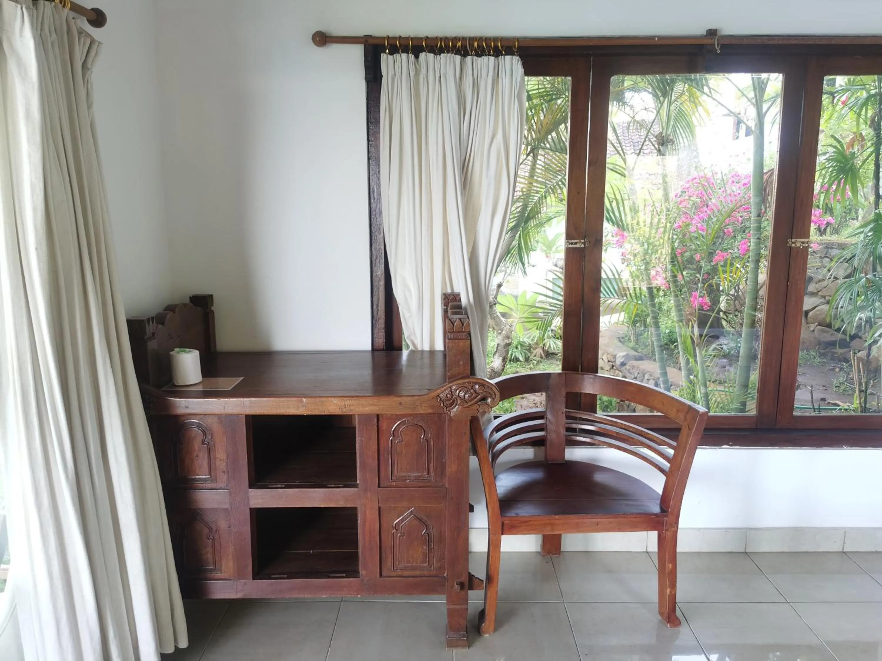 Bedroom in Wawa Wewe Rock