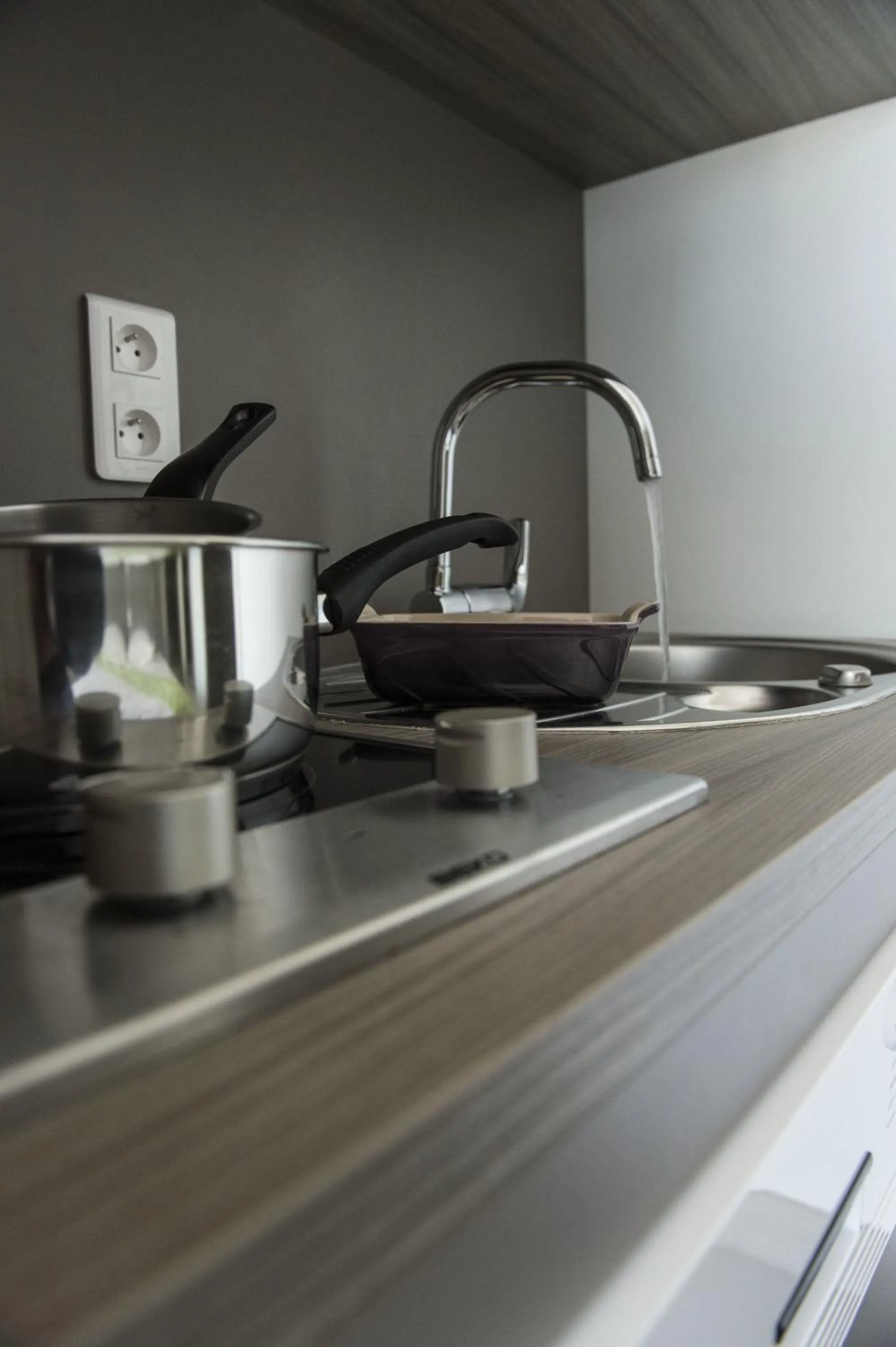 Kitchen or kitchenette in Suite Home Porticcio