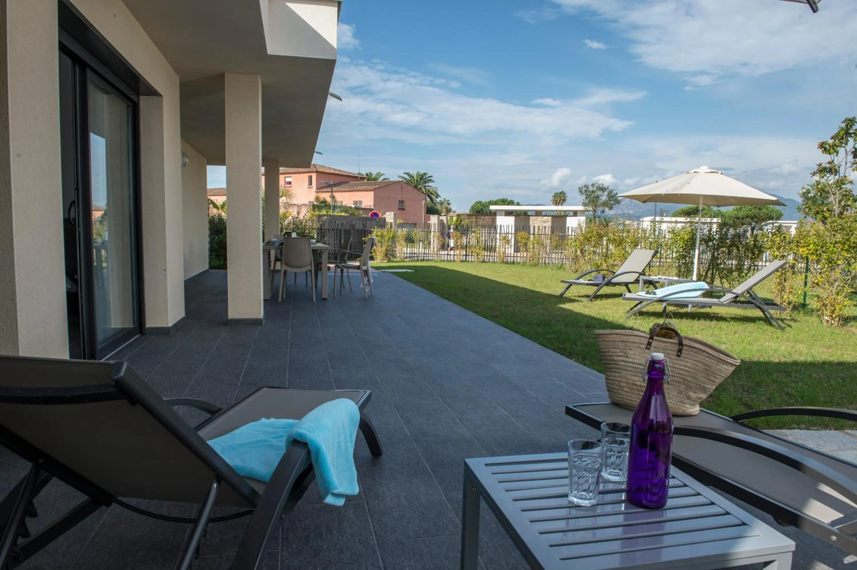 Facade/entrance in Suite Home Porticcio
