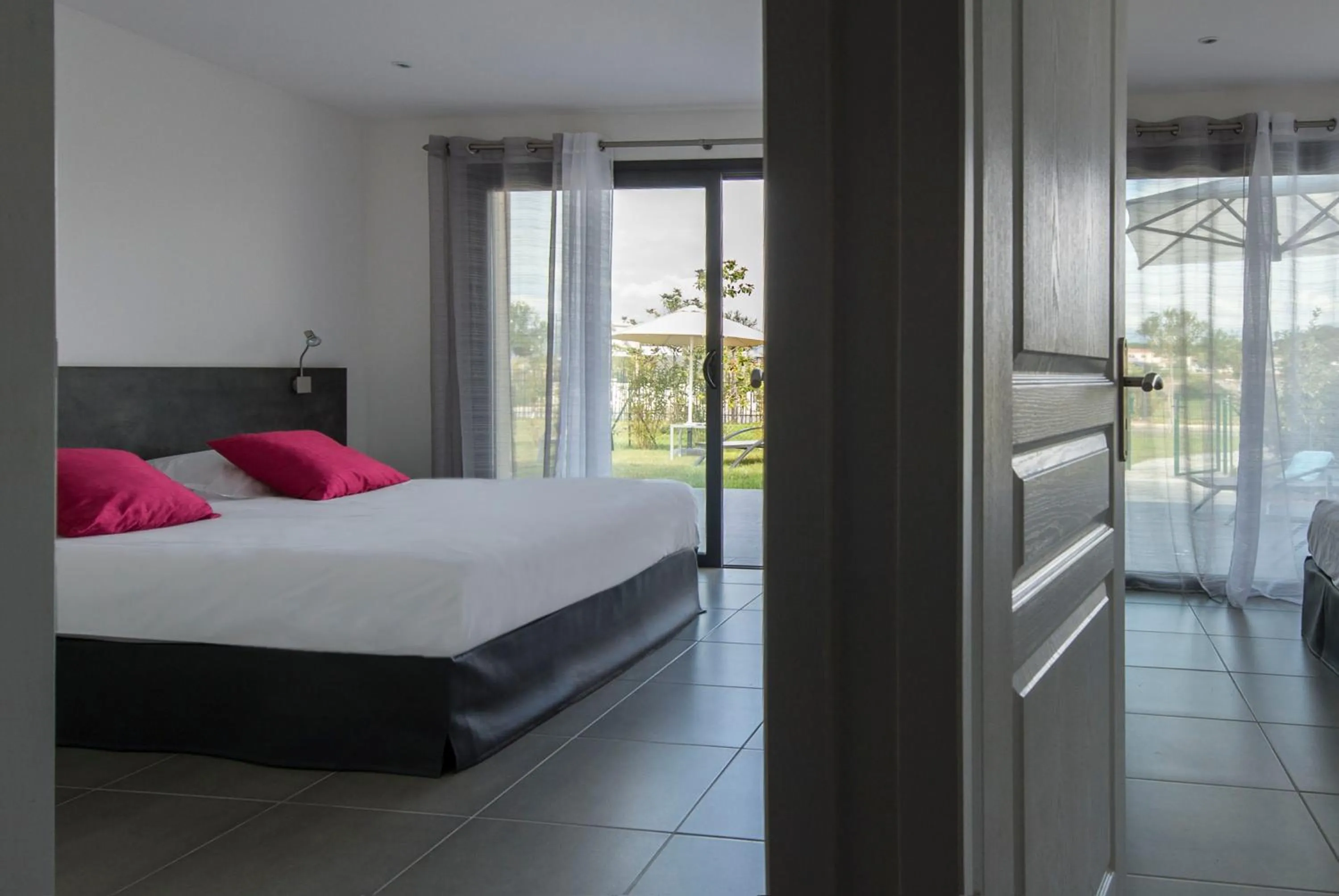 Bedroom, Bed in Suite Home Porticcio