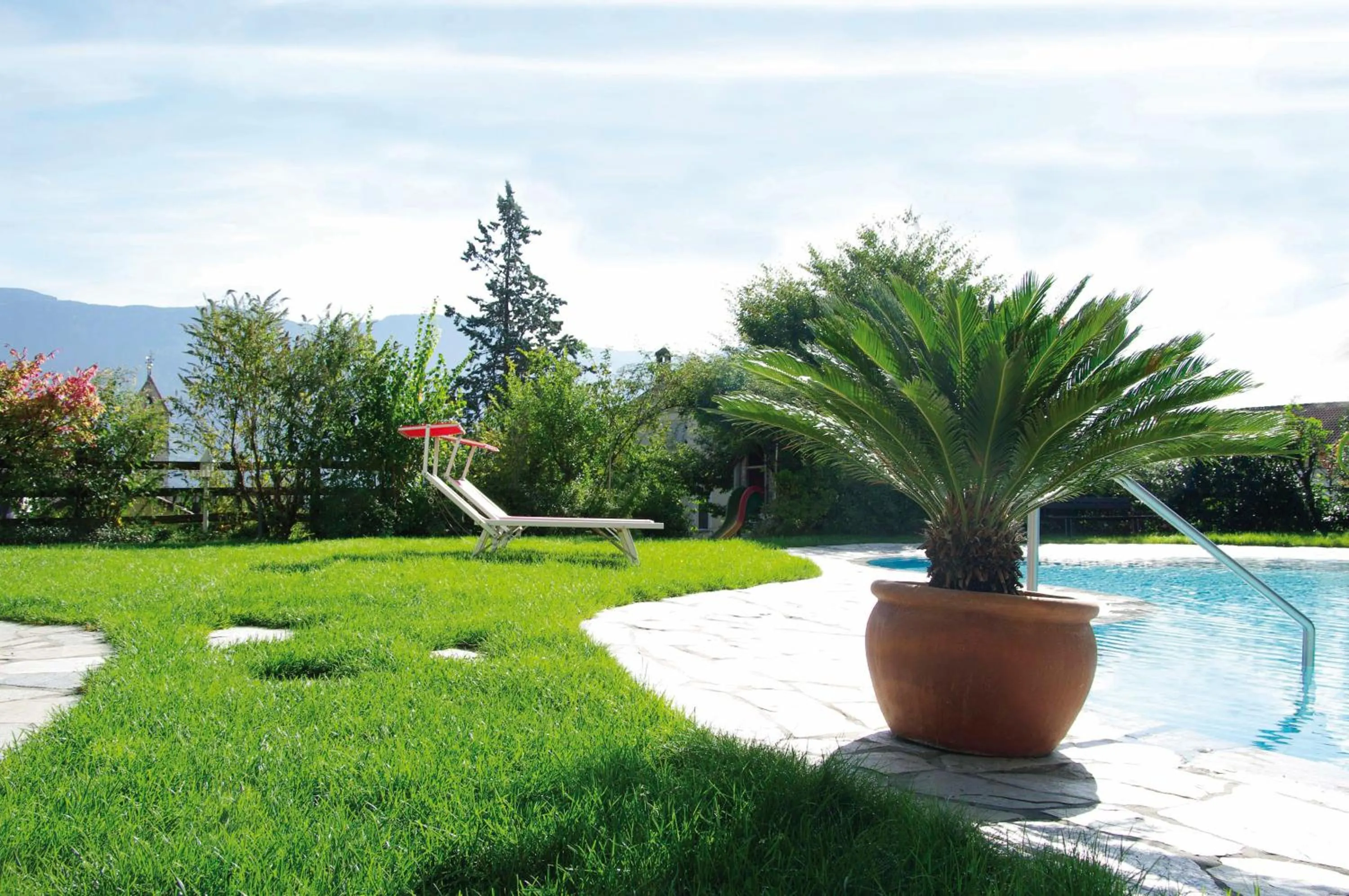 Garden in Hotel Sonnenhof