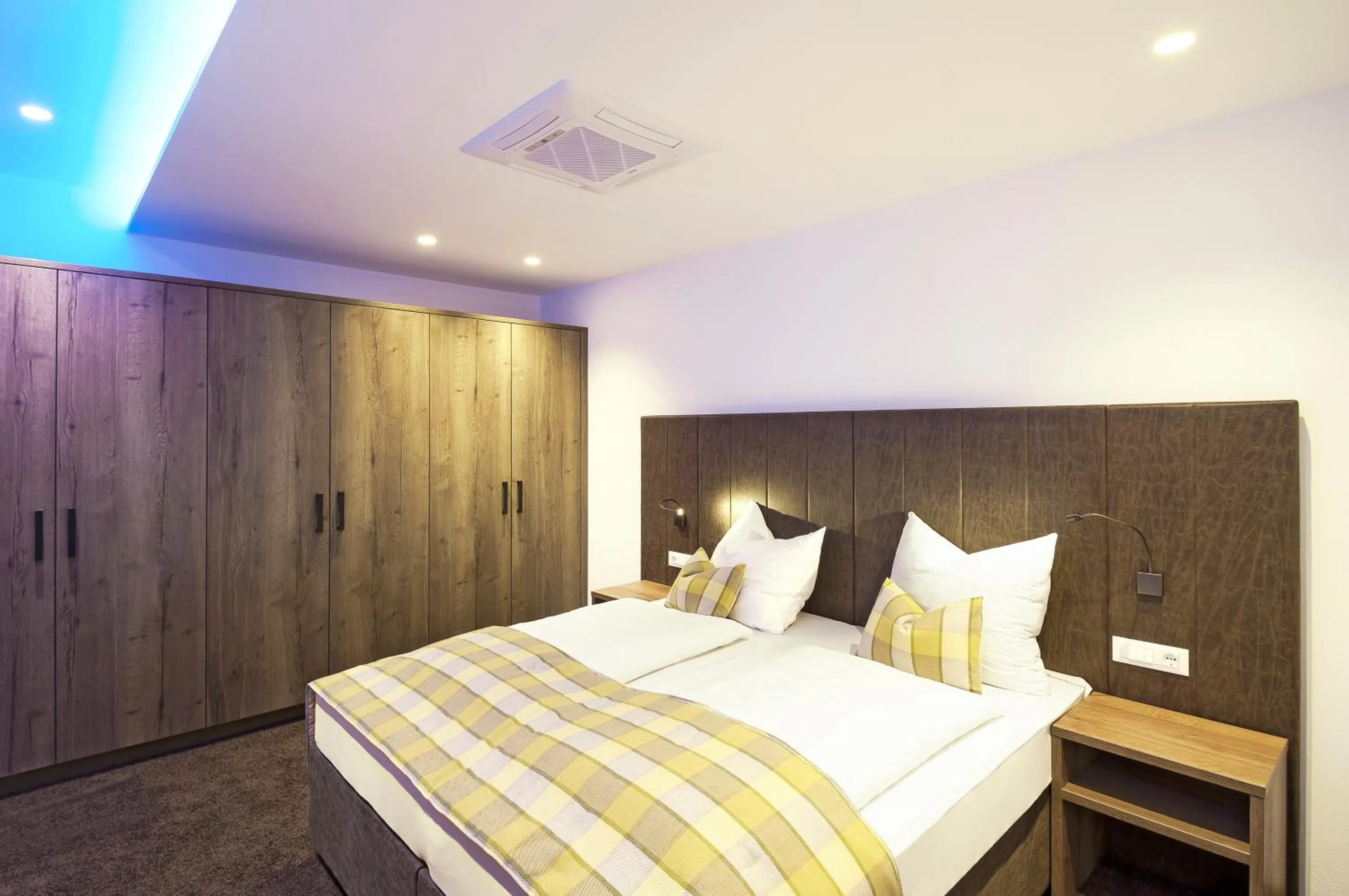 Photo of the whole room, Bed in Hotel Sonnenhof