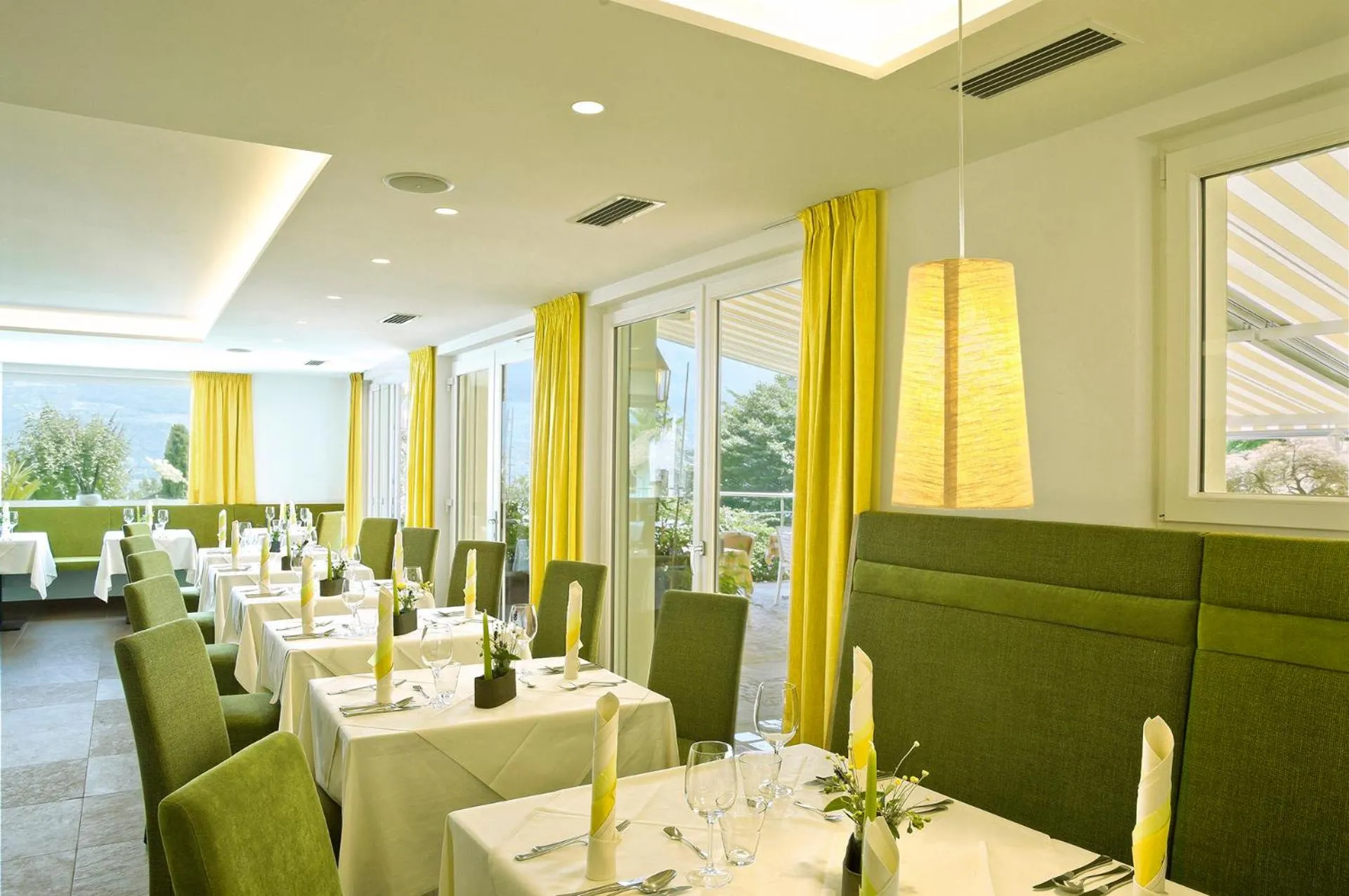 Restaurant/places to eat in Hotel Sonnenhof