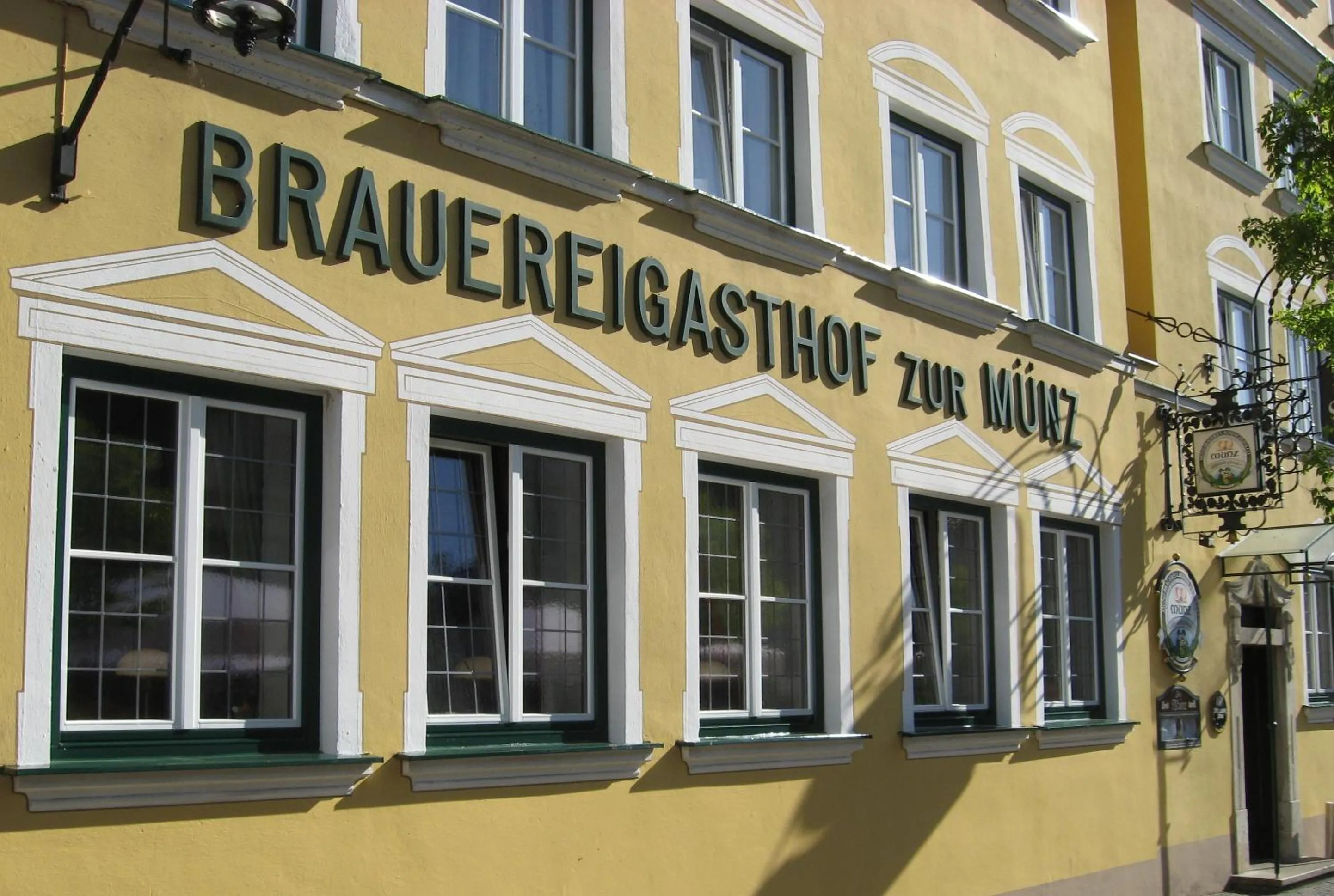 Restaurant/places to eat in Brauereigasthof zur Münz seit 1586