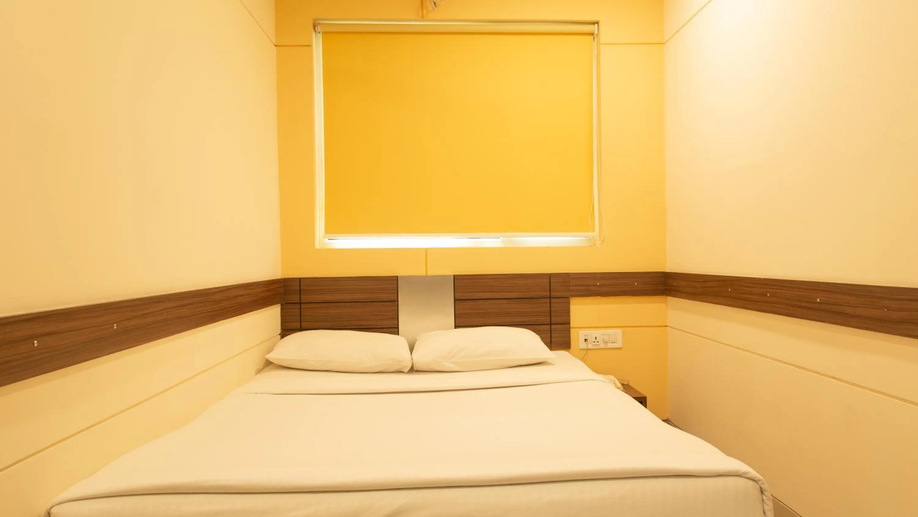 Bed in Ginger Bangalore- Inner Ring Road