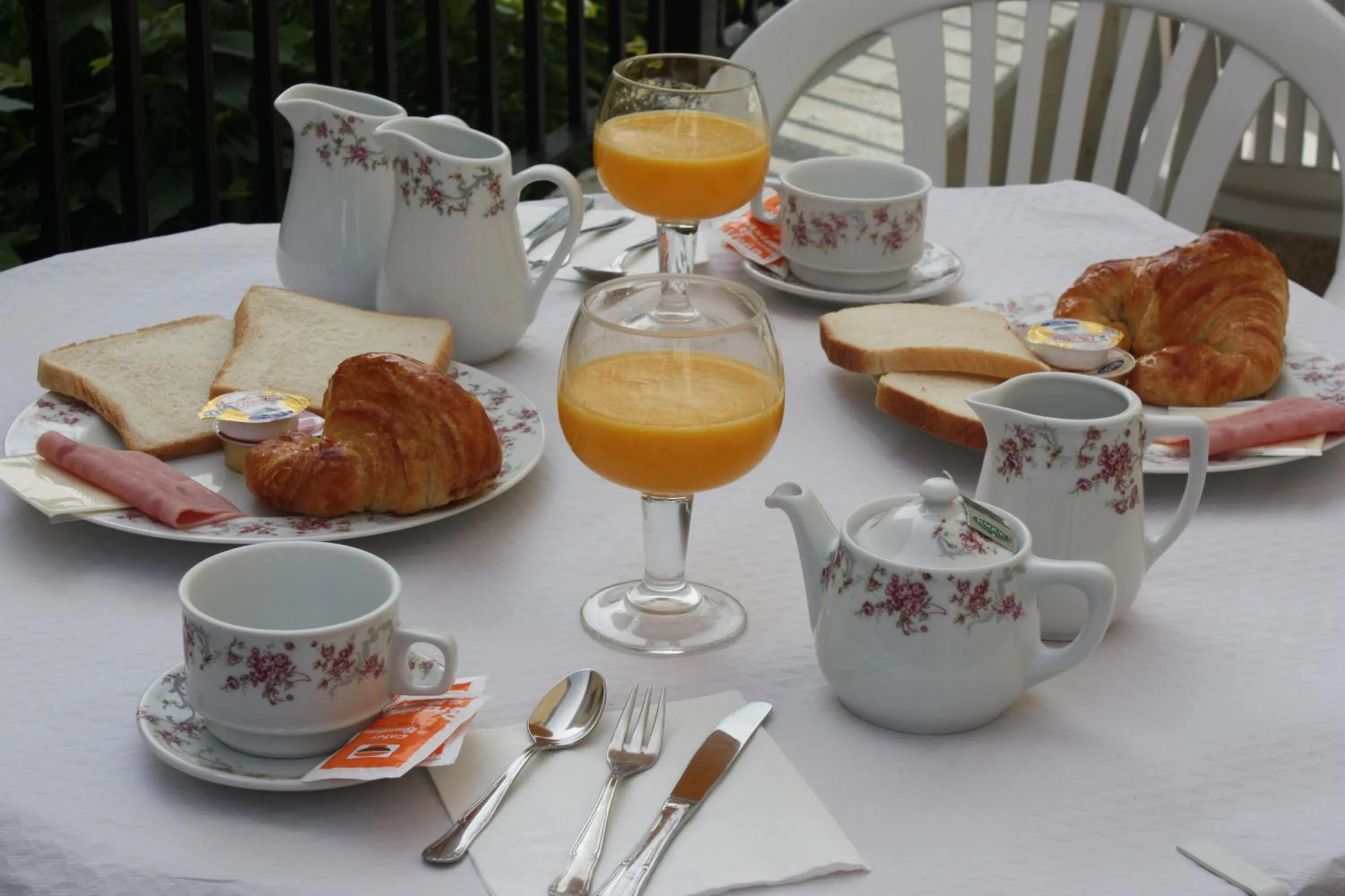 Breakfast in Pensión Zumardi