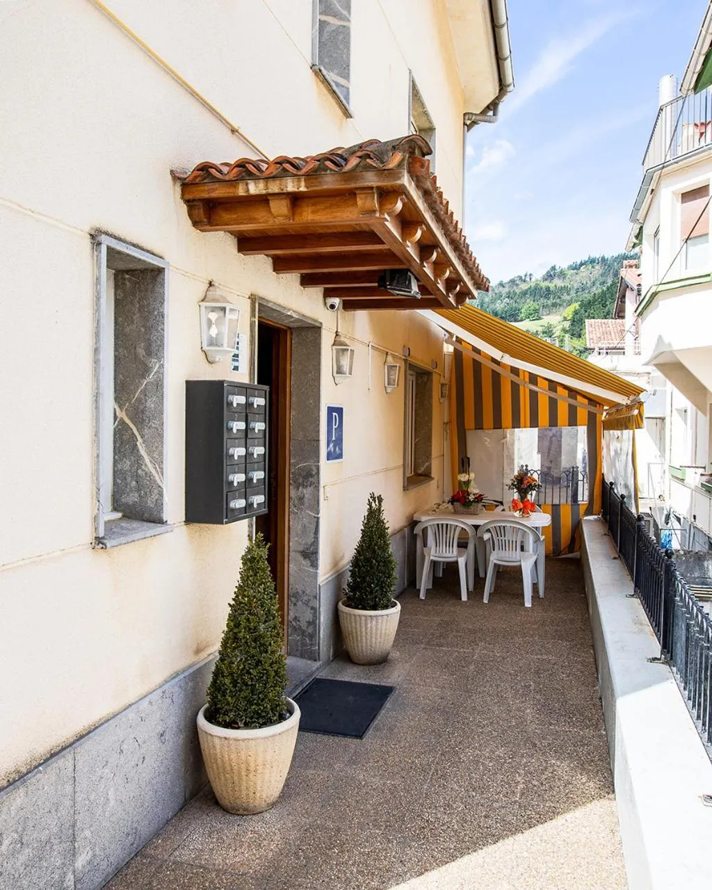 Balcony/Terrace in Pensión Zumardi