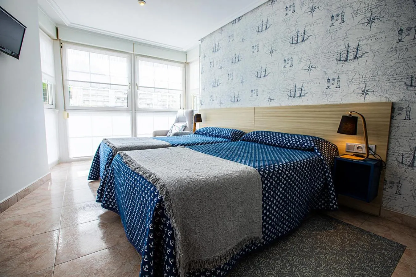 Photo of the whole room, Bed in Pensión Zumardi