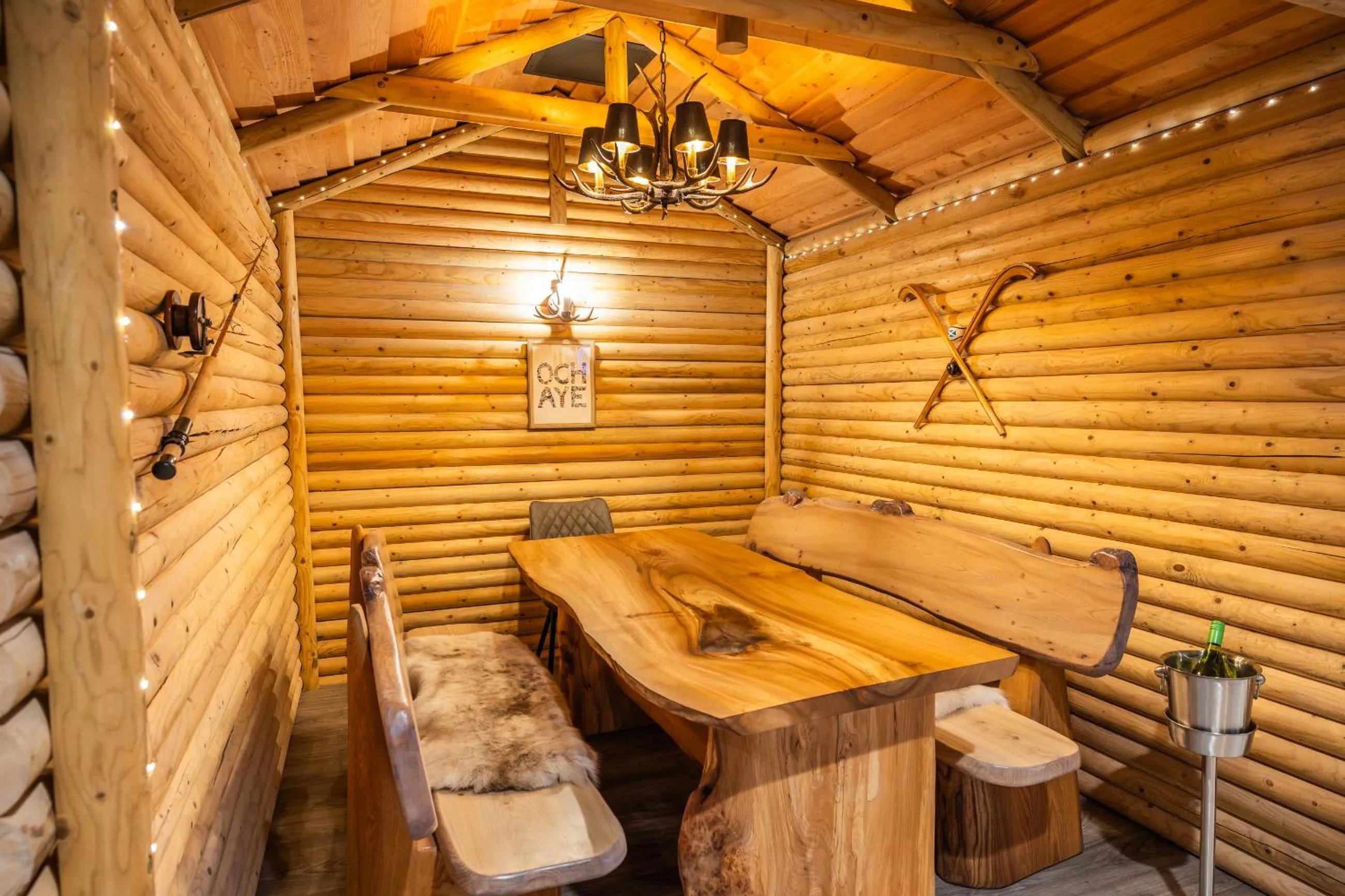 Restaurant/places to eat in Aye Stay